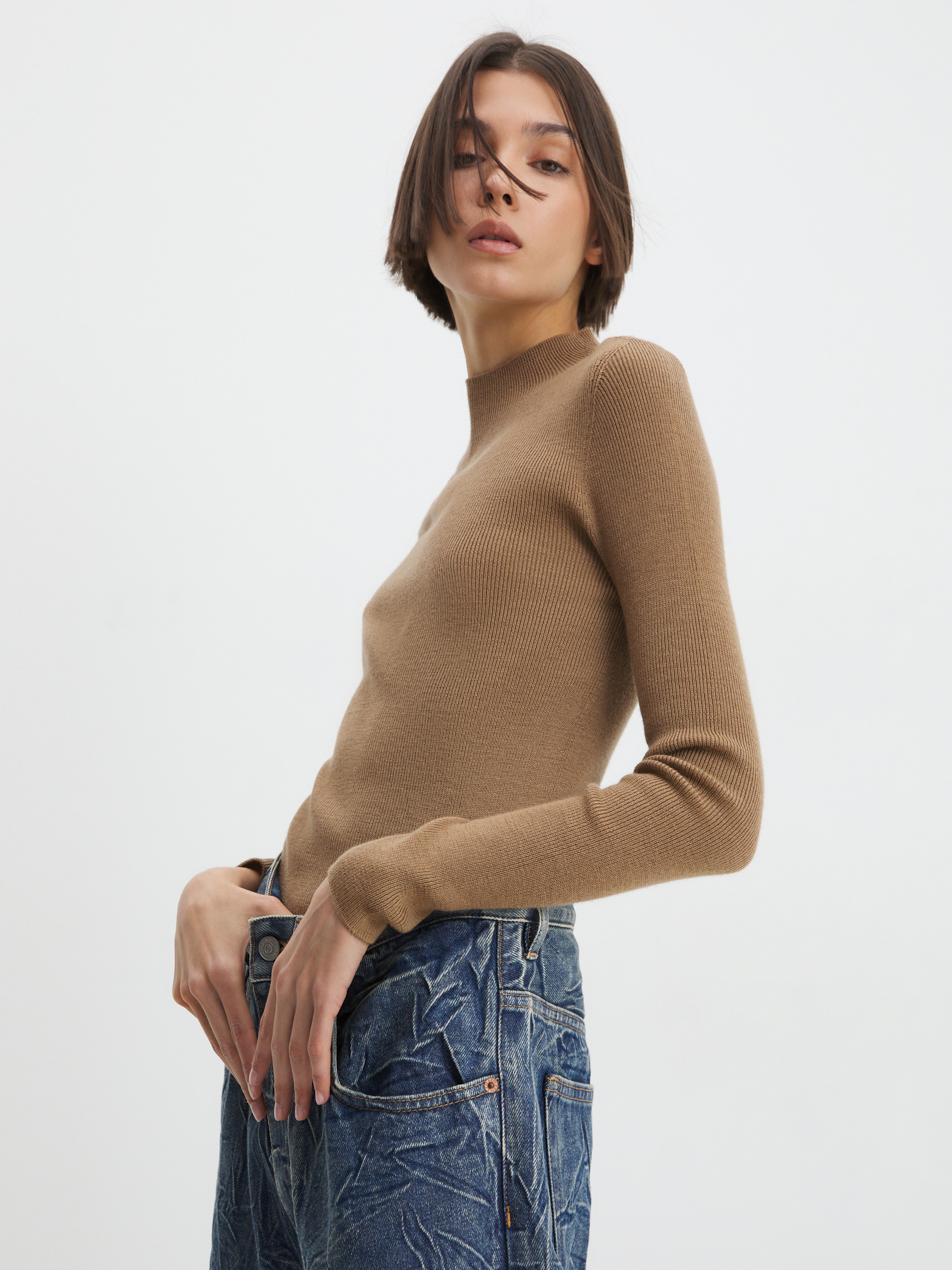 2731 р. 6660 р. Женский бесшовный джемпер MAISON DAVID