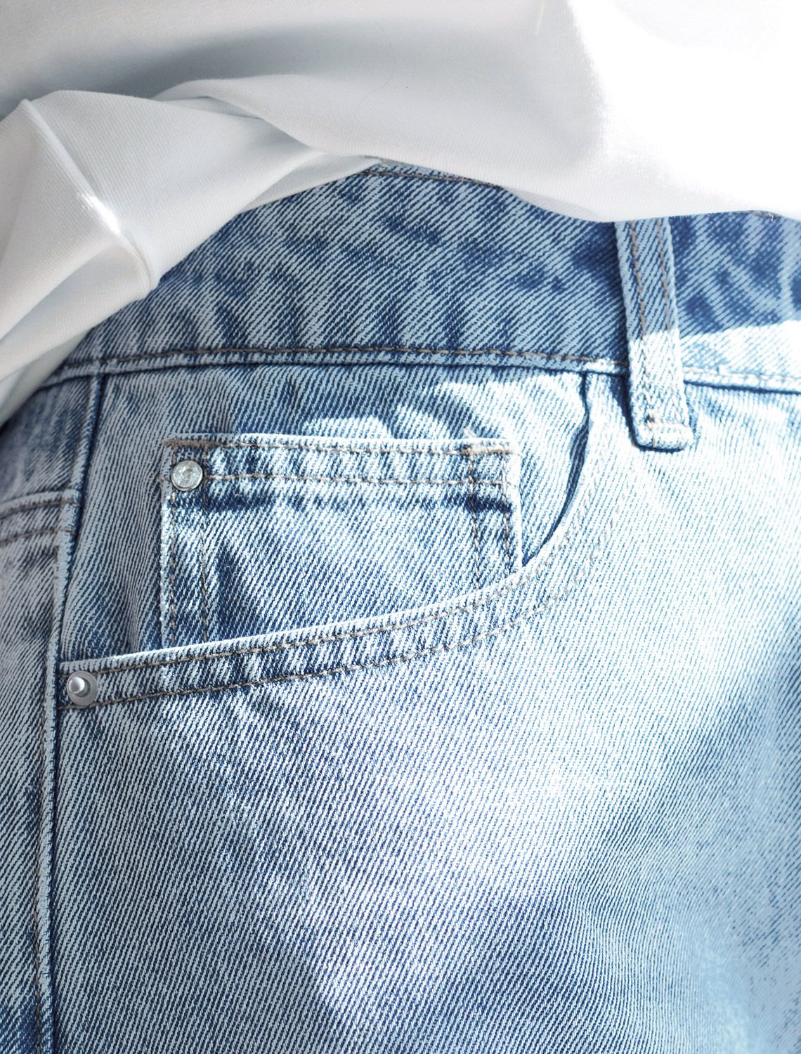 Шорты из эластичного денима