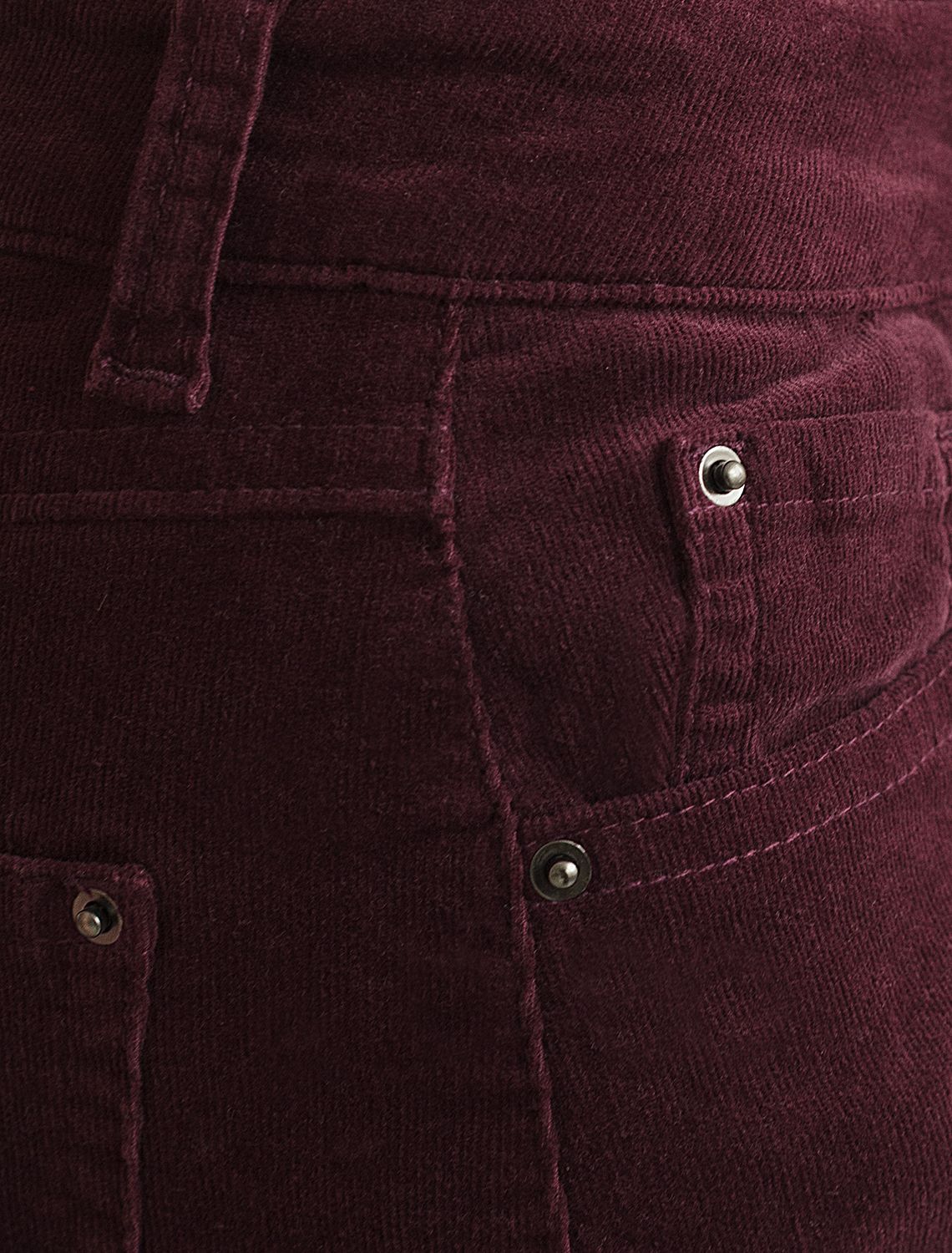 Ст.цена 2790р Брюки из эластичного микро-вельвета D24.278 бургунди