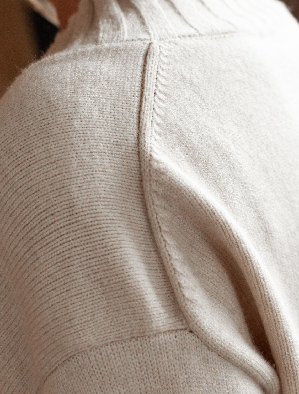 Ст.цена 2350р Джемпер из пряжи с кашемиром D39.357 овсяный меланж