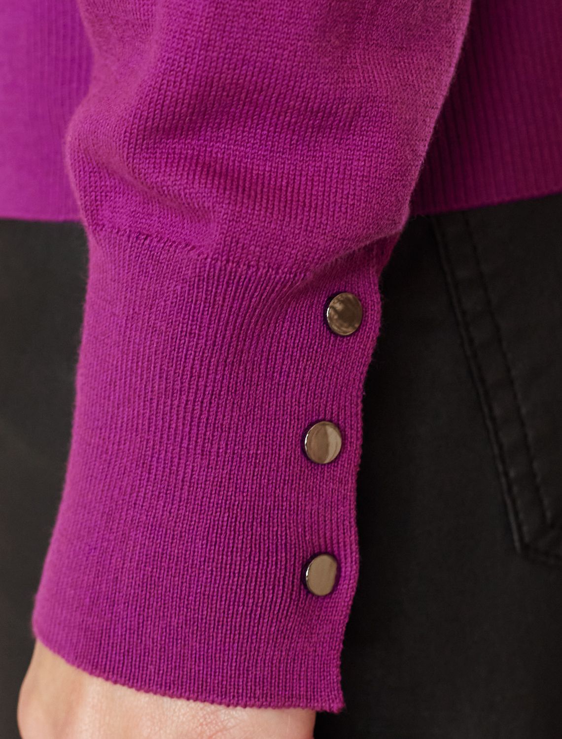 Ст.цена 1890р Водолазка тонкой вязки из хлопка с нейлоном D34.197 пурпурный