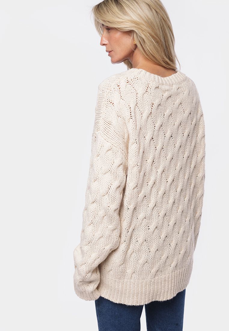 Ст.цена 2590р Джемпер крупной вязки из уютной пряжи с ангорой и мохером D39.333 овсяный меланж