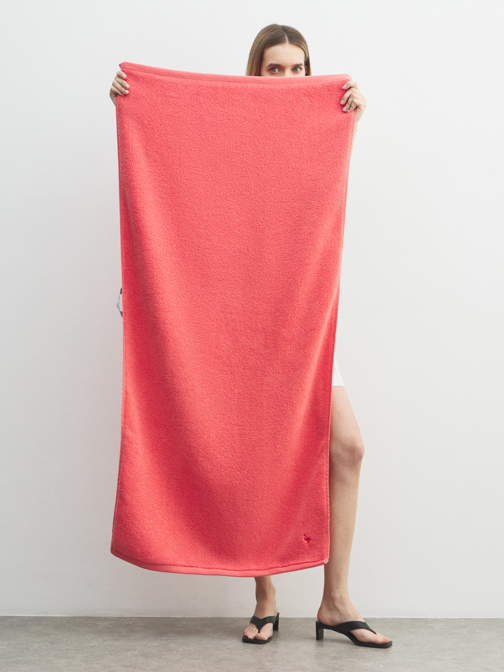 Махровое банное полотенце 70x140 MAISON DAVID 4720190, коралловый