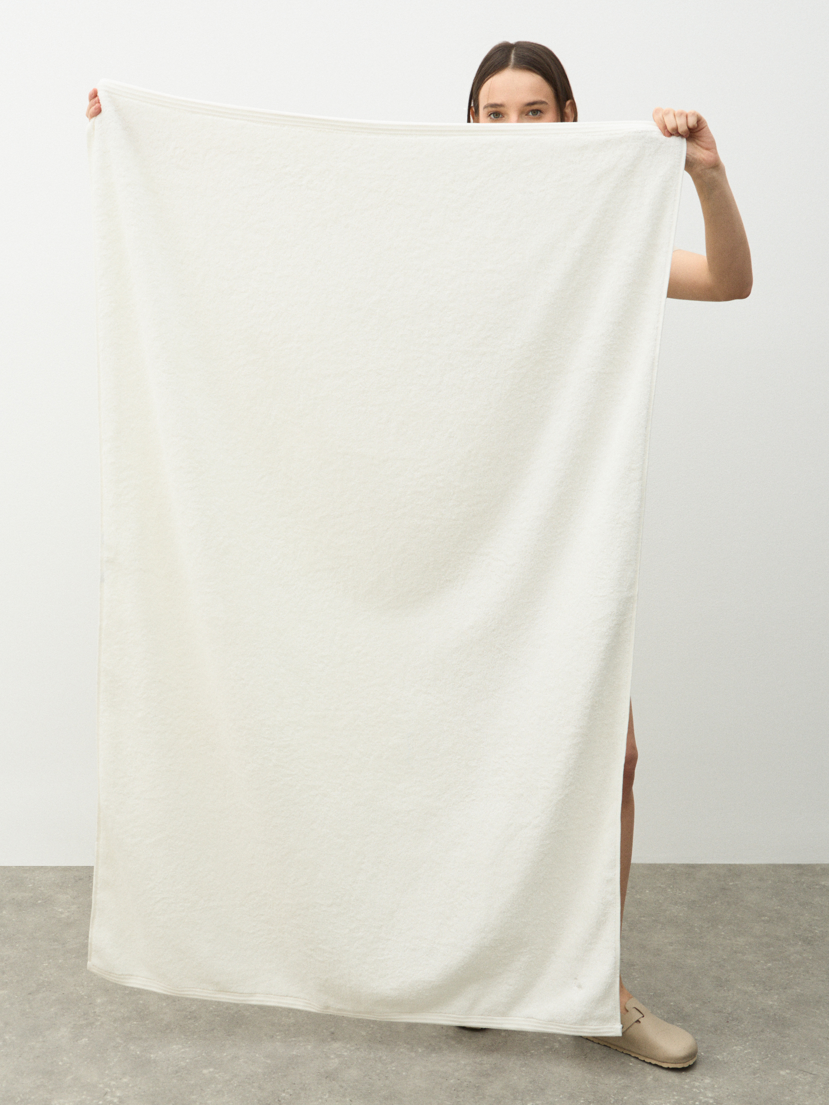 Махровое банное полотенце 100x150 MAISON DAVID 4691186, молочно-белый