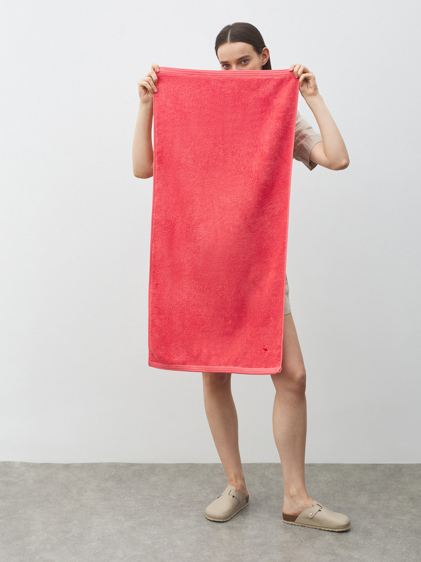 Махровое банное полотенце 50x100 MAISON DAVID 4690577, коралловый