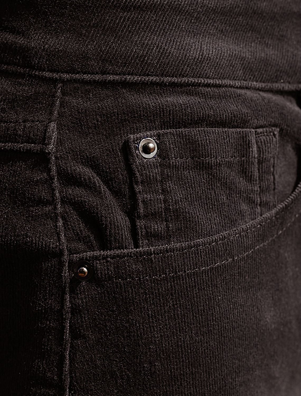 Ст.цена 2790р Брюки из эластичного микро-вельвета D24.278 черный