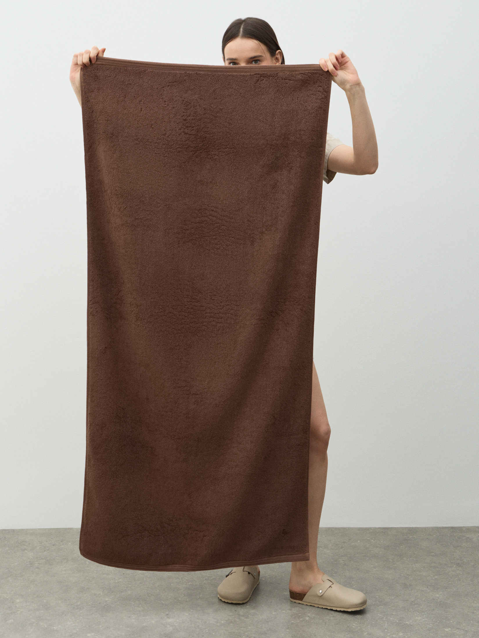 Махровое банное полотенце 70x140 MAISON DAVID 4690870, пыльно-коричневый