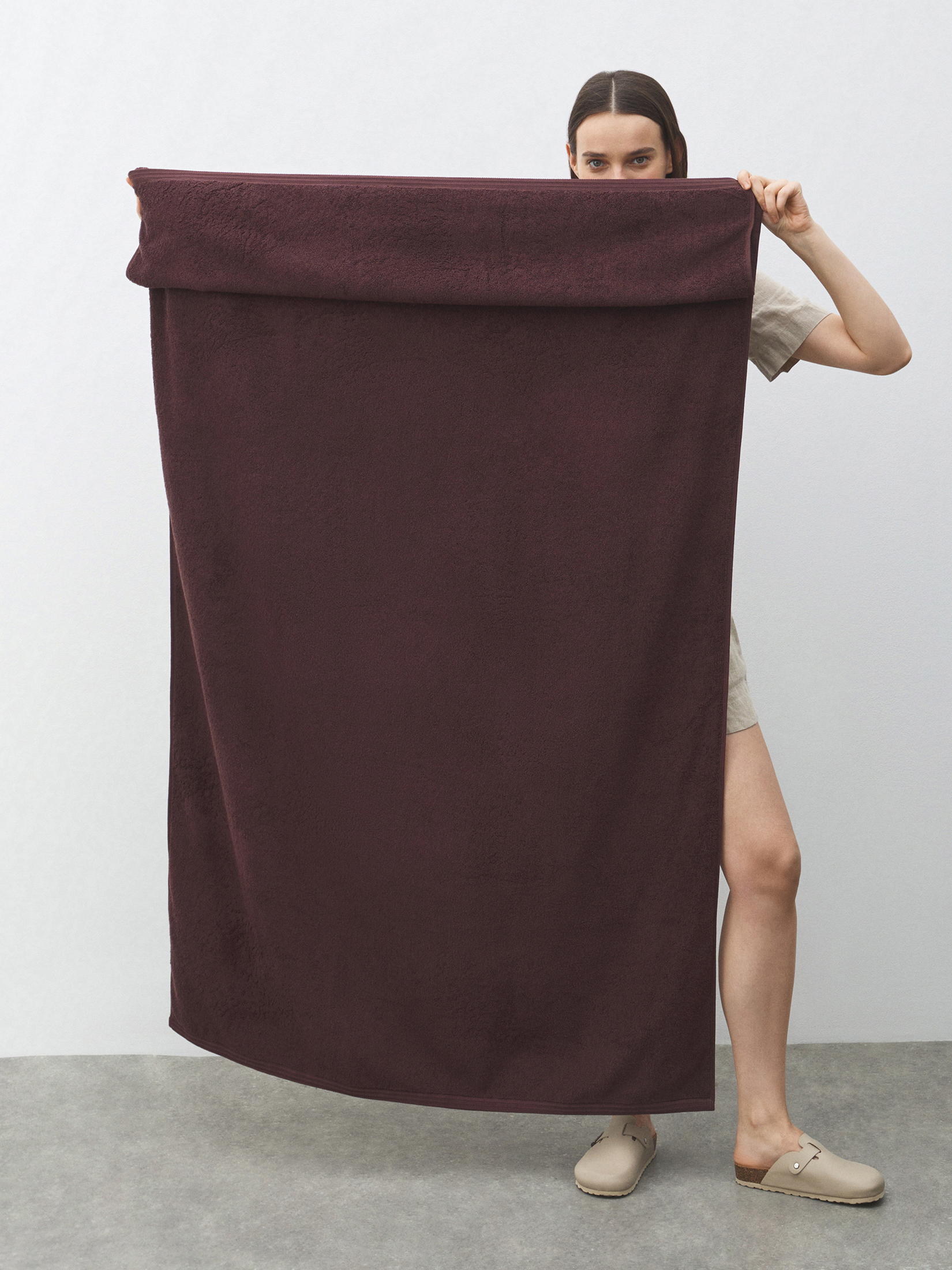 Махровое полотенце-покрывало 100x180 MAISON DAVID 4691264, шоколадный