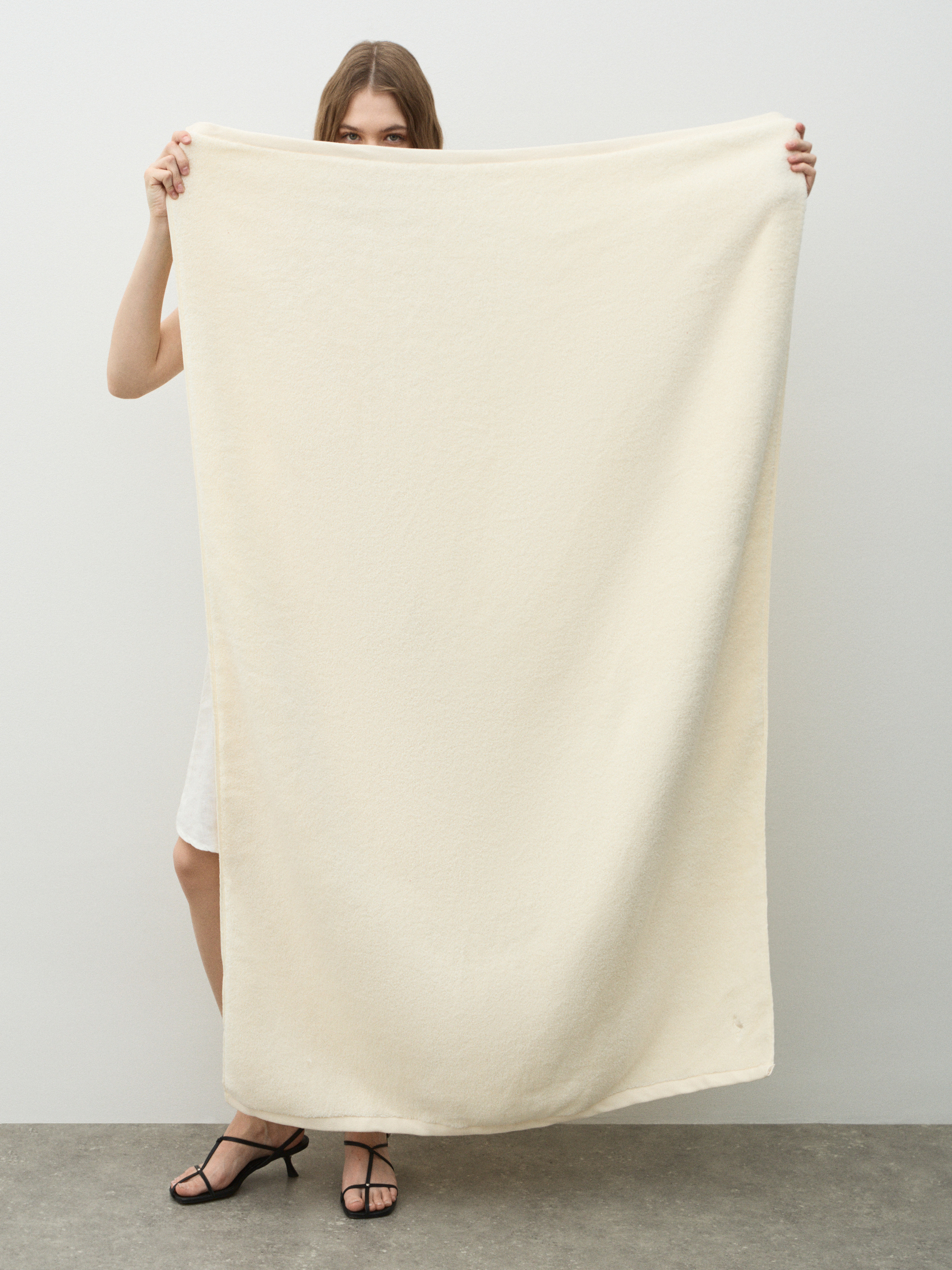 Махровое банное полотенце 100x150 MAISON DAVID 4720223, молочно-бежевый