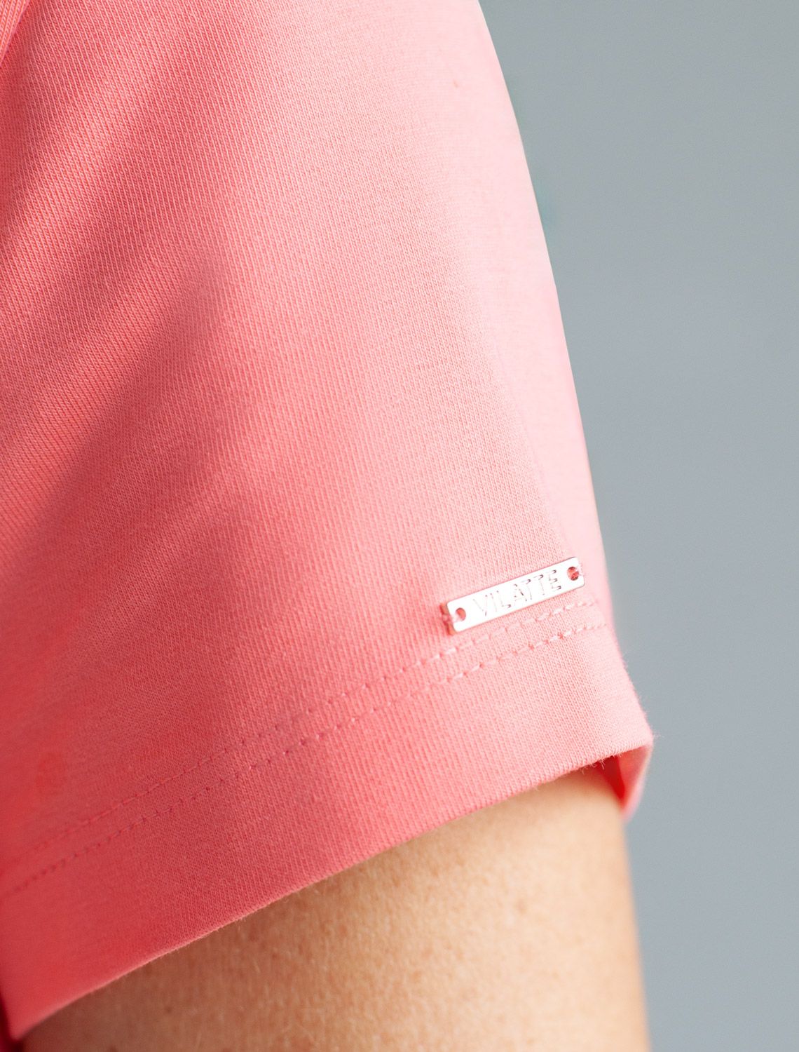 Ст.цена 1090р Футболка D49.980 розовый коралл