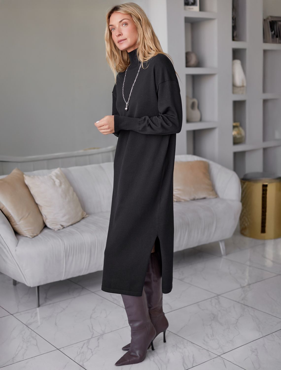 Ст.цена 2690р Платье тонкой вязки из хлопка с нейлоном D32.106 черный