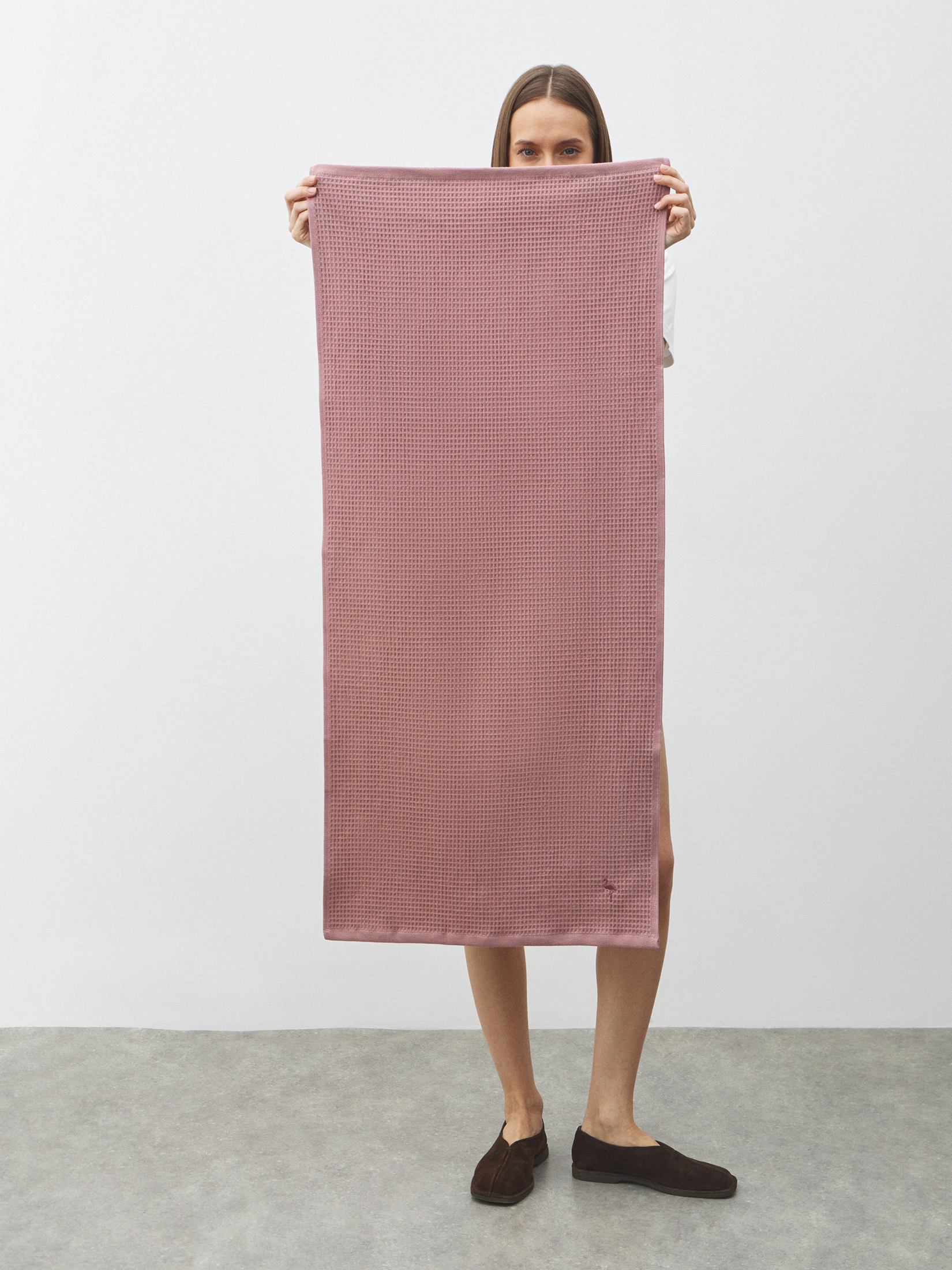 Вафельное полотенце для лица и рук 50x100 MAISON DAVID 4690073, серо-розовый