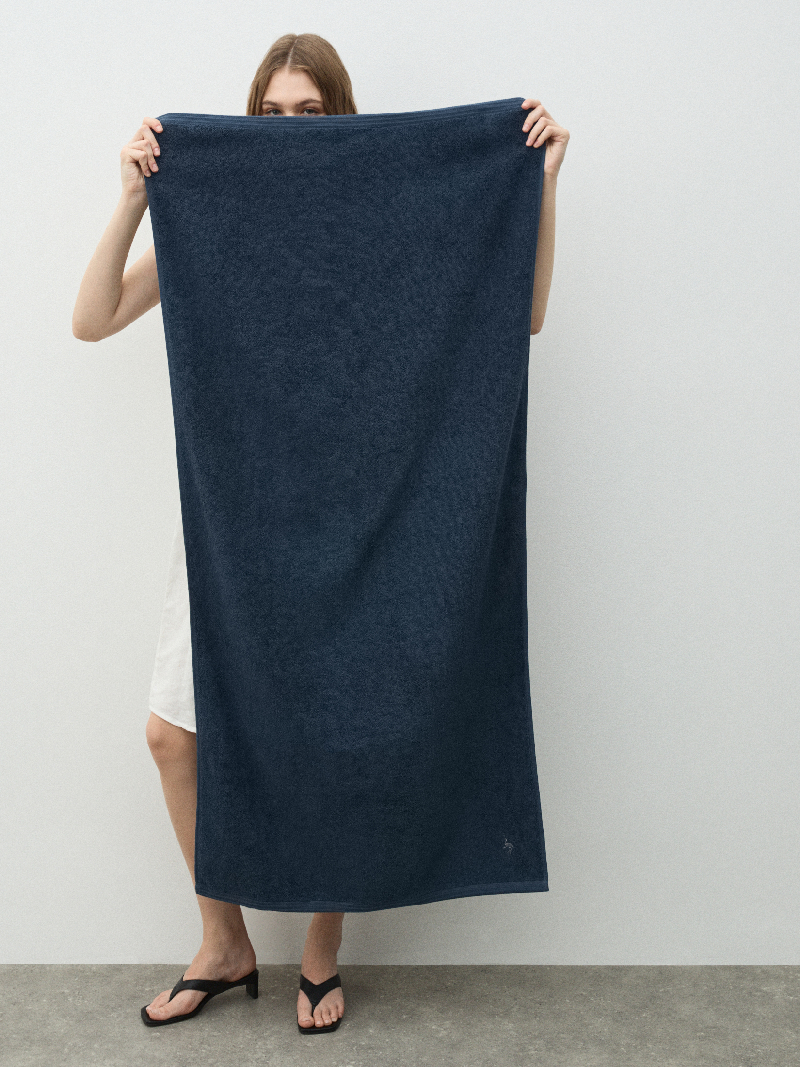 Махровое банное полотенце 70x140 MAISON DAVID 4690917, темно-синий