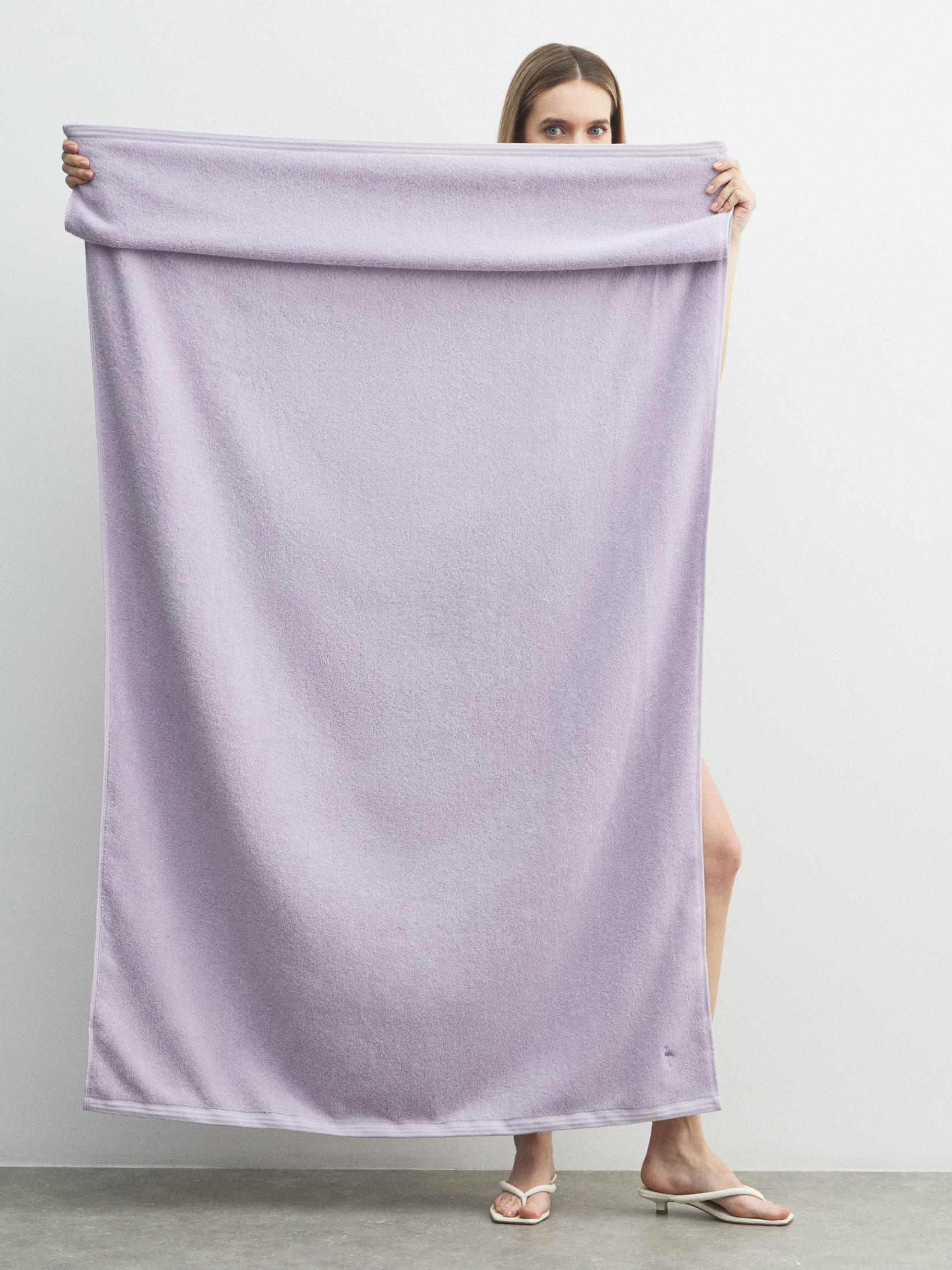 Махровое полотенце-покрывало 100x180 MAISON DAVID 4691291, лавандовый