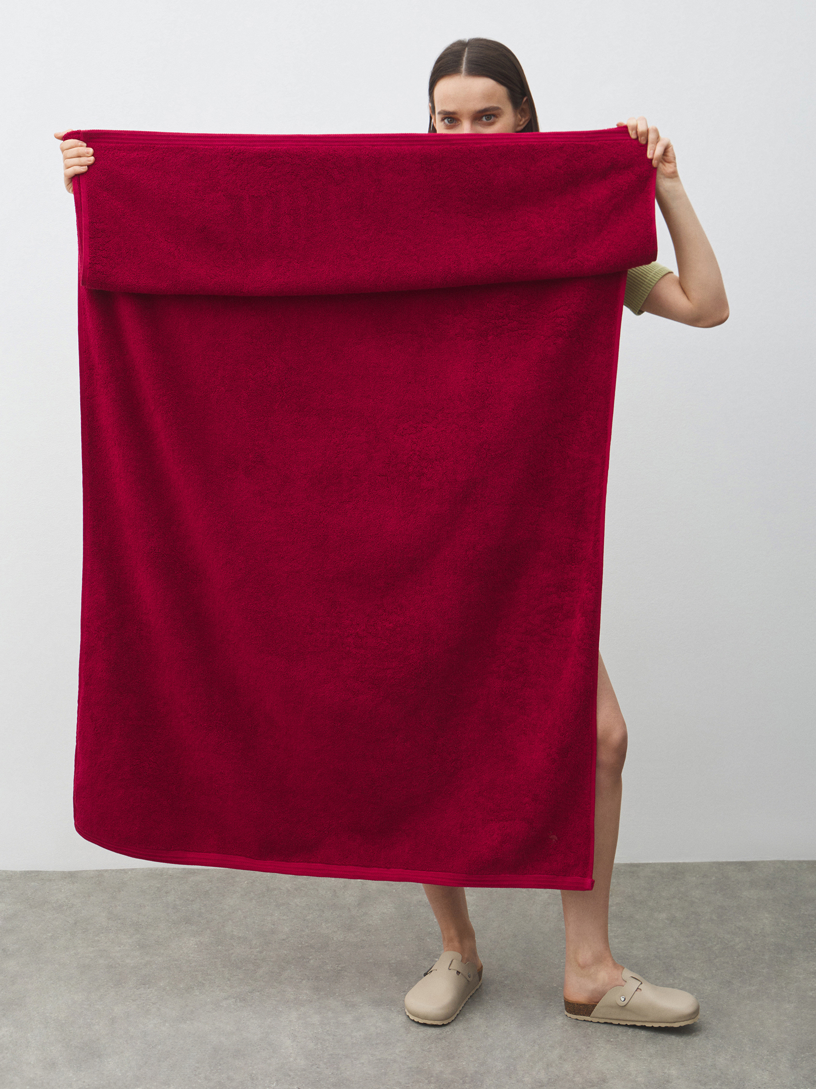 Махровое полотенце-покрывало 100x180 MAISON DAVID 4691375, вишневый