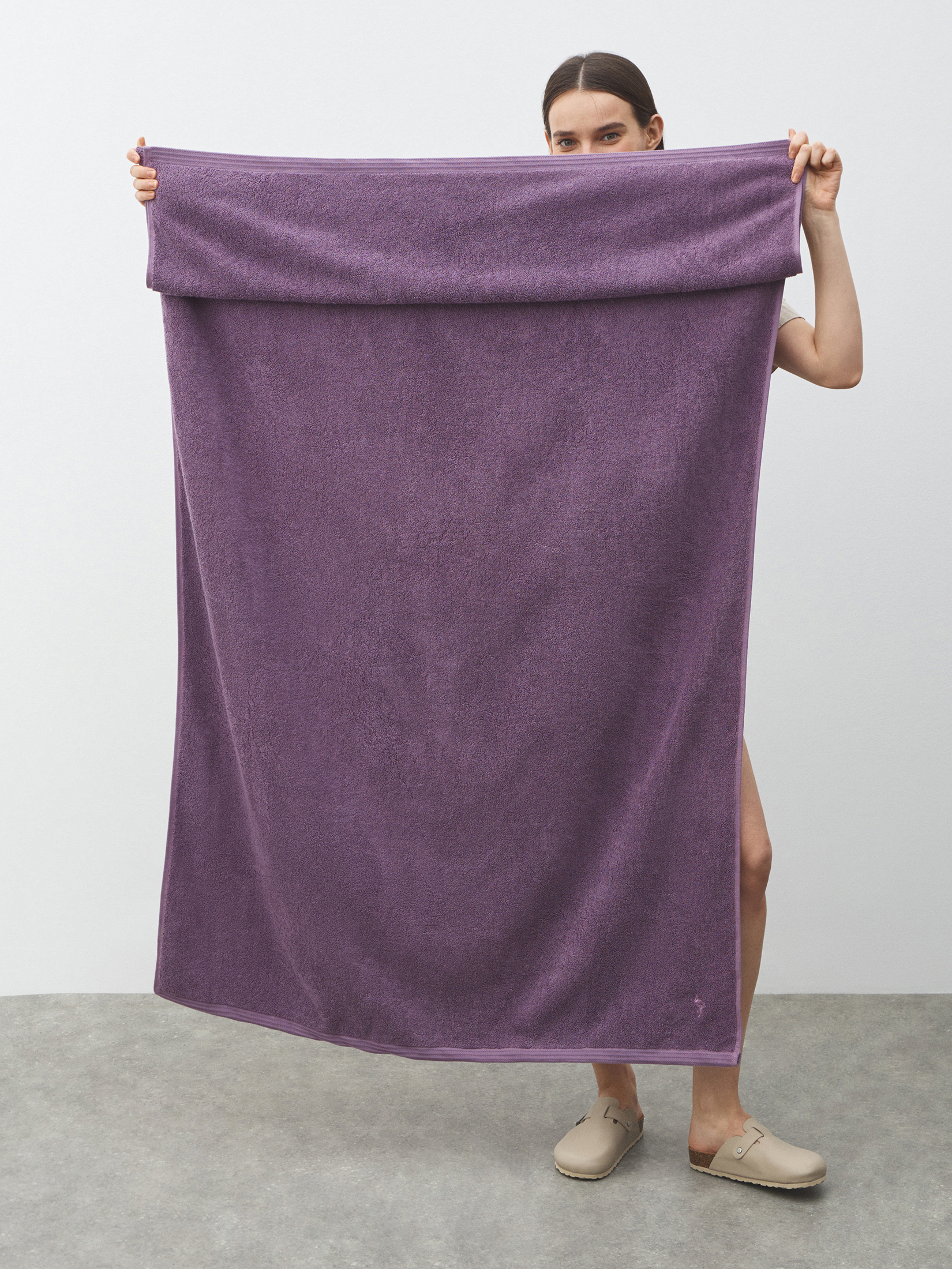 Махровое полотенце-покрывало 100x180 MAISON DAVID 4691304, серо-фиолетовый