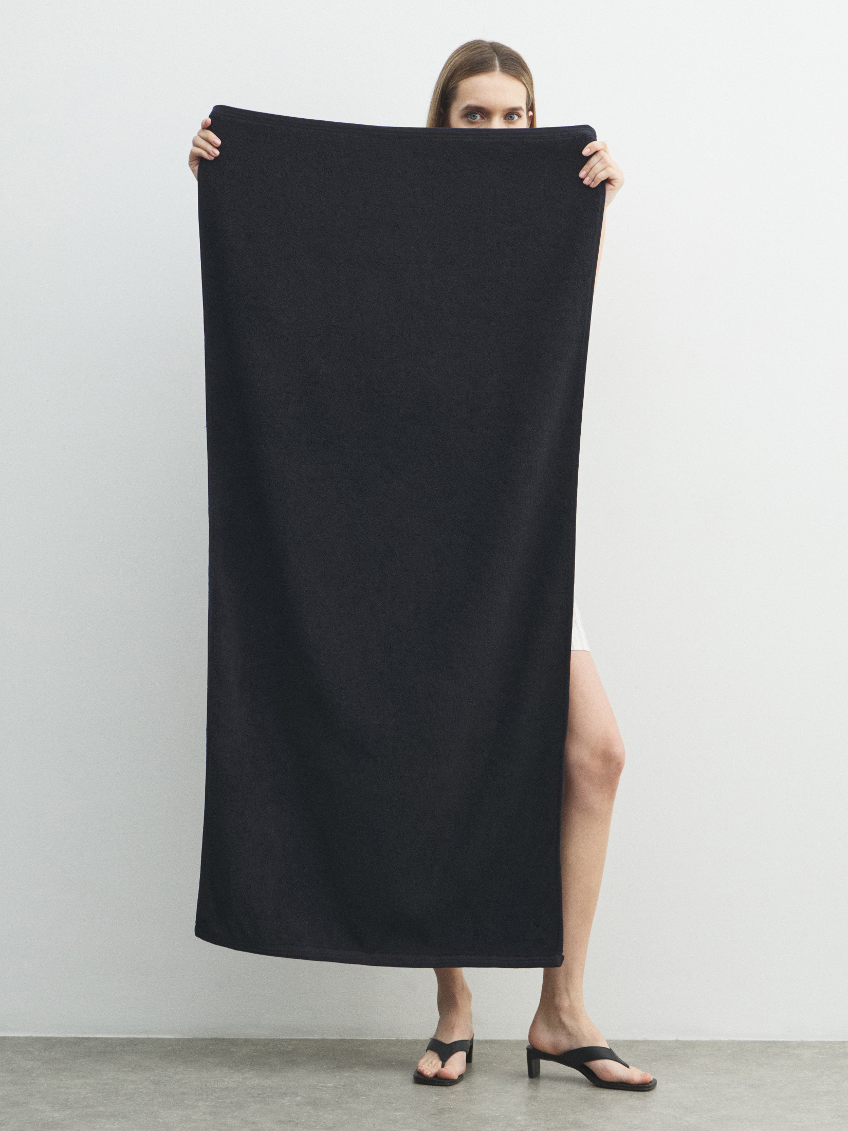 Махровое банное полотенце 70x140 MAISON DAVID 4690845, черный