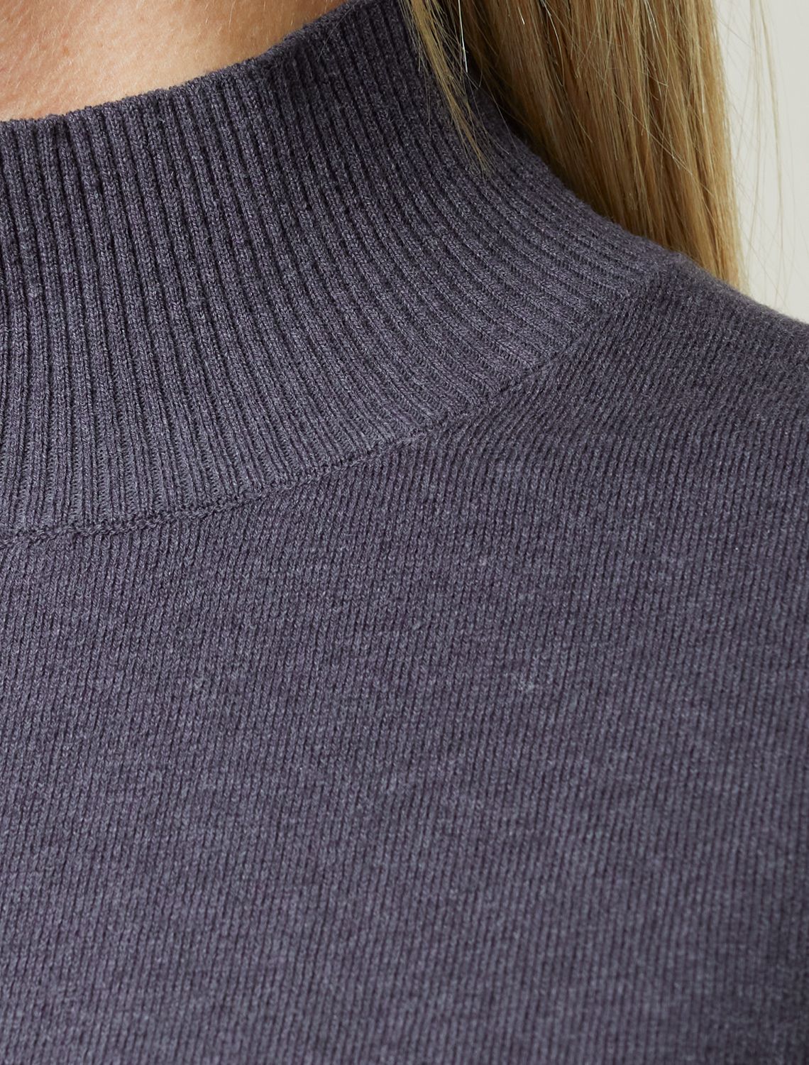 Ст.цена 1750р Джемпер тонкой вязки из хлопка с нейлоном D34.201 серый меланж