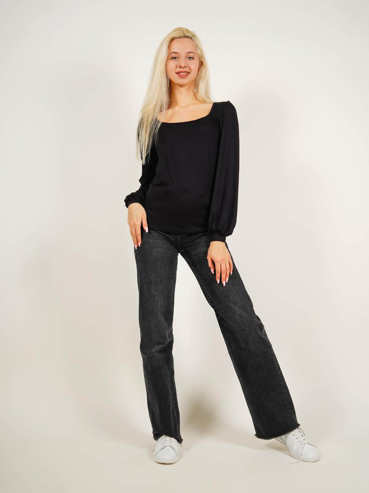 Шарлиз - лонгслив черный