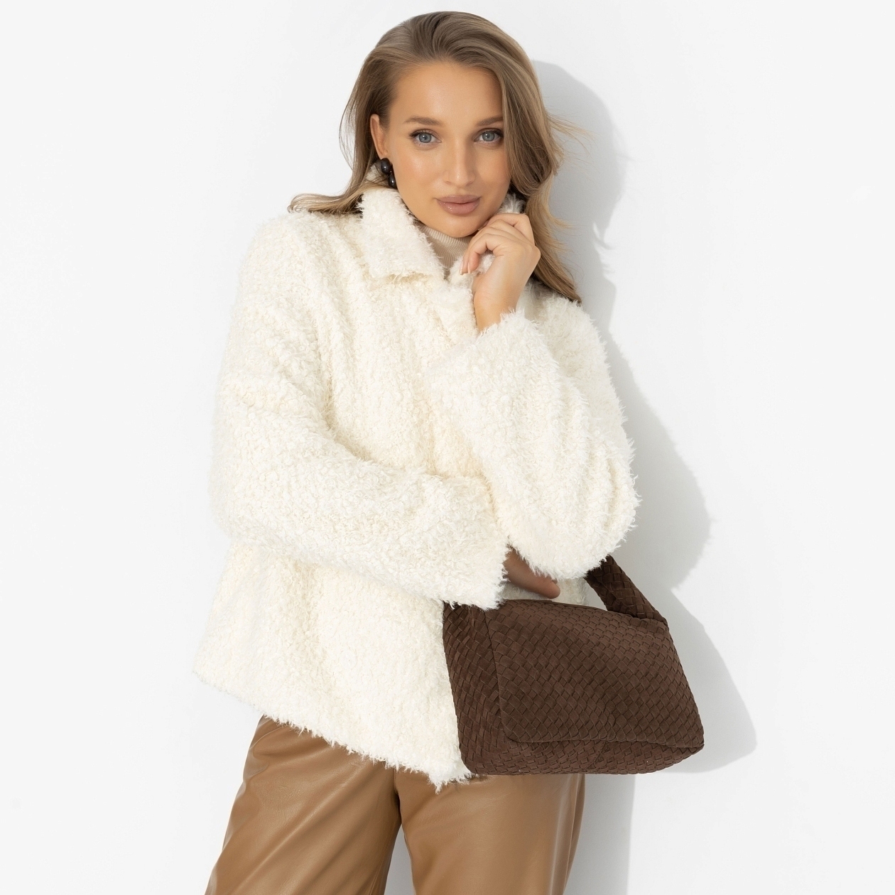 Полупальто с карманами, Слишком заметна (белый шоколад, oversize, 50-56)