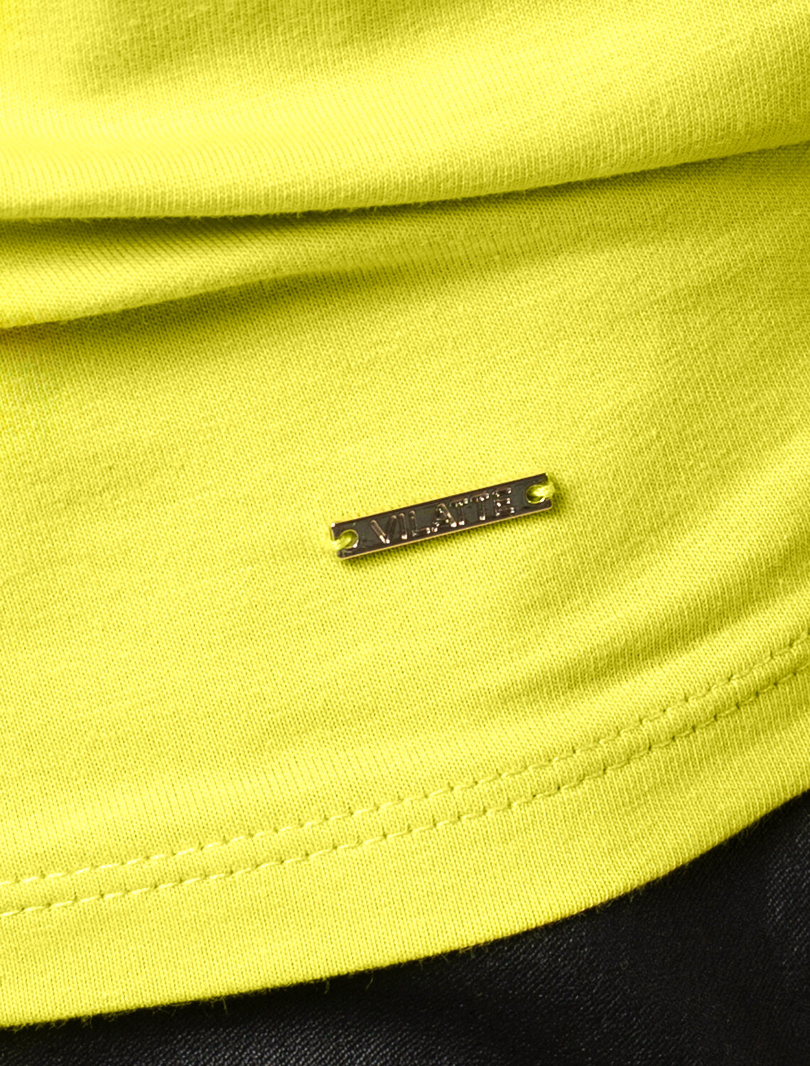 ст. цена1290руб.! VILATTE Джемпер D49.954лайм