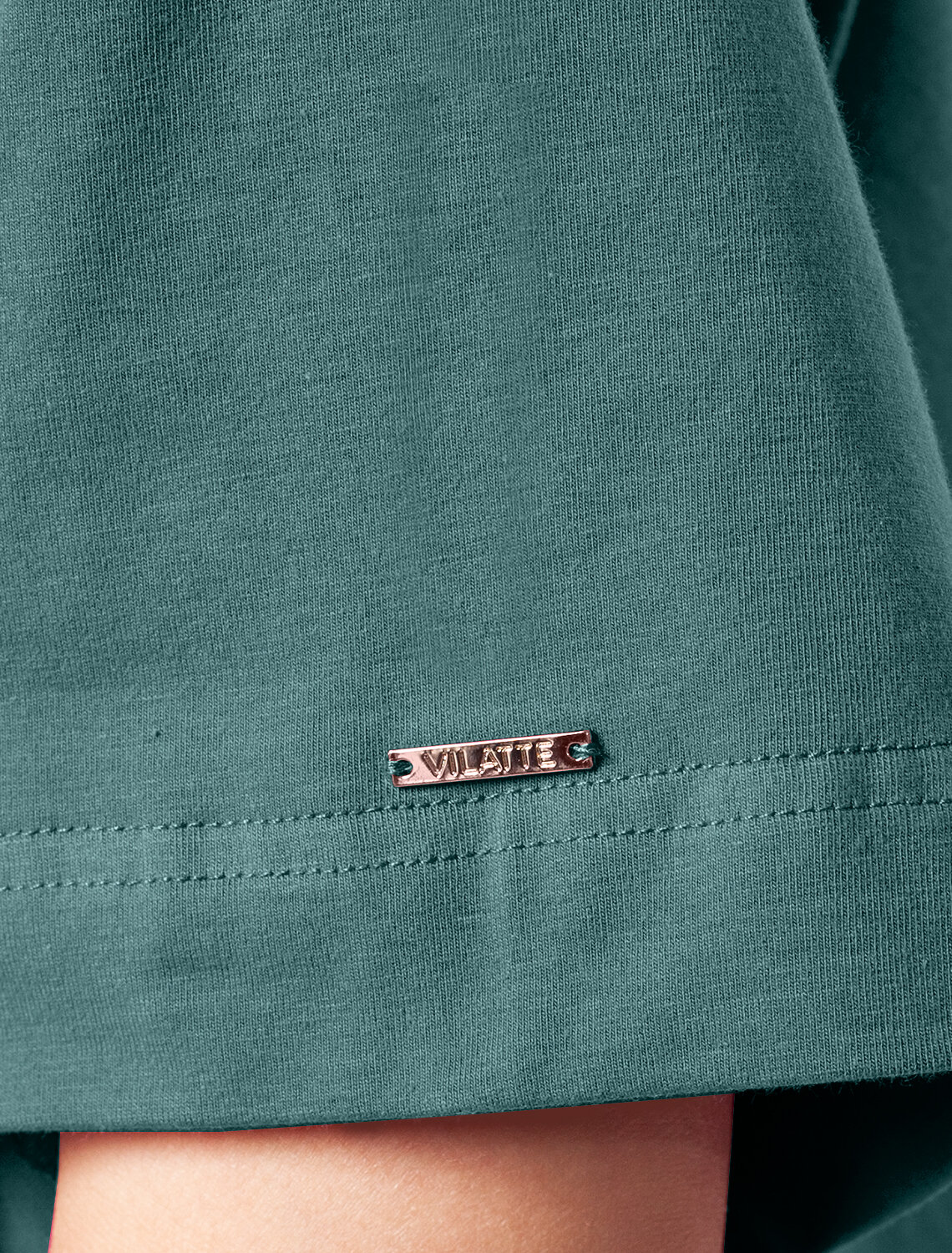 ст. цена1190руб.! VILATTE Футболка D49.917полынь