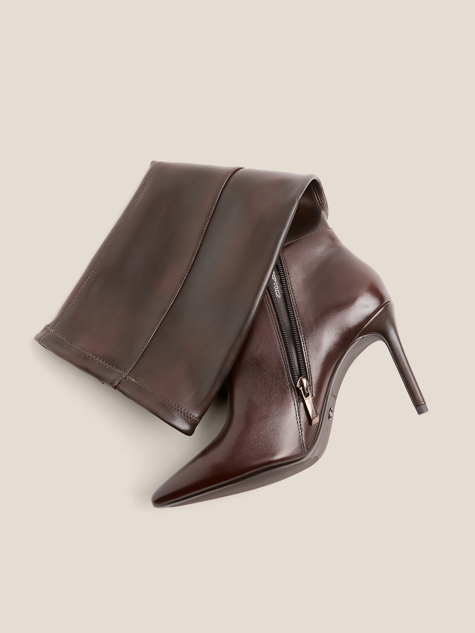 Женские сапоги TAMARIS GABBE 4687656, каштановый