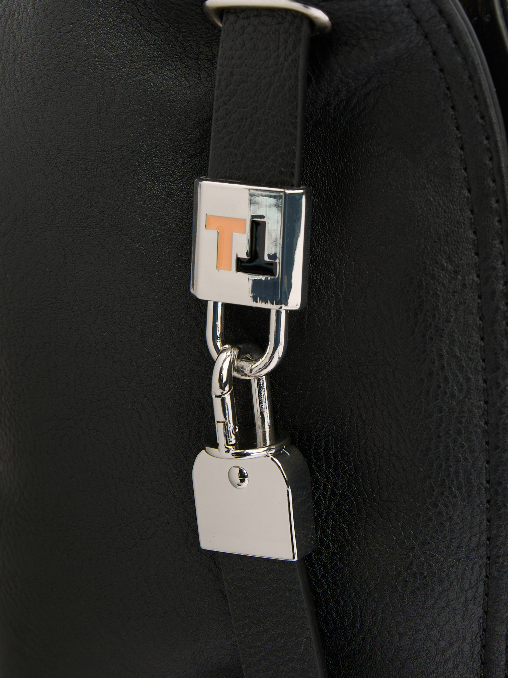 Женская сумка TAMARIS Fina 4653276, черный