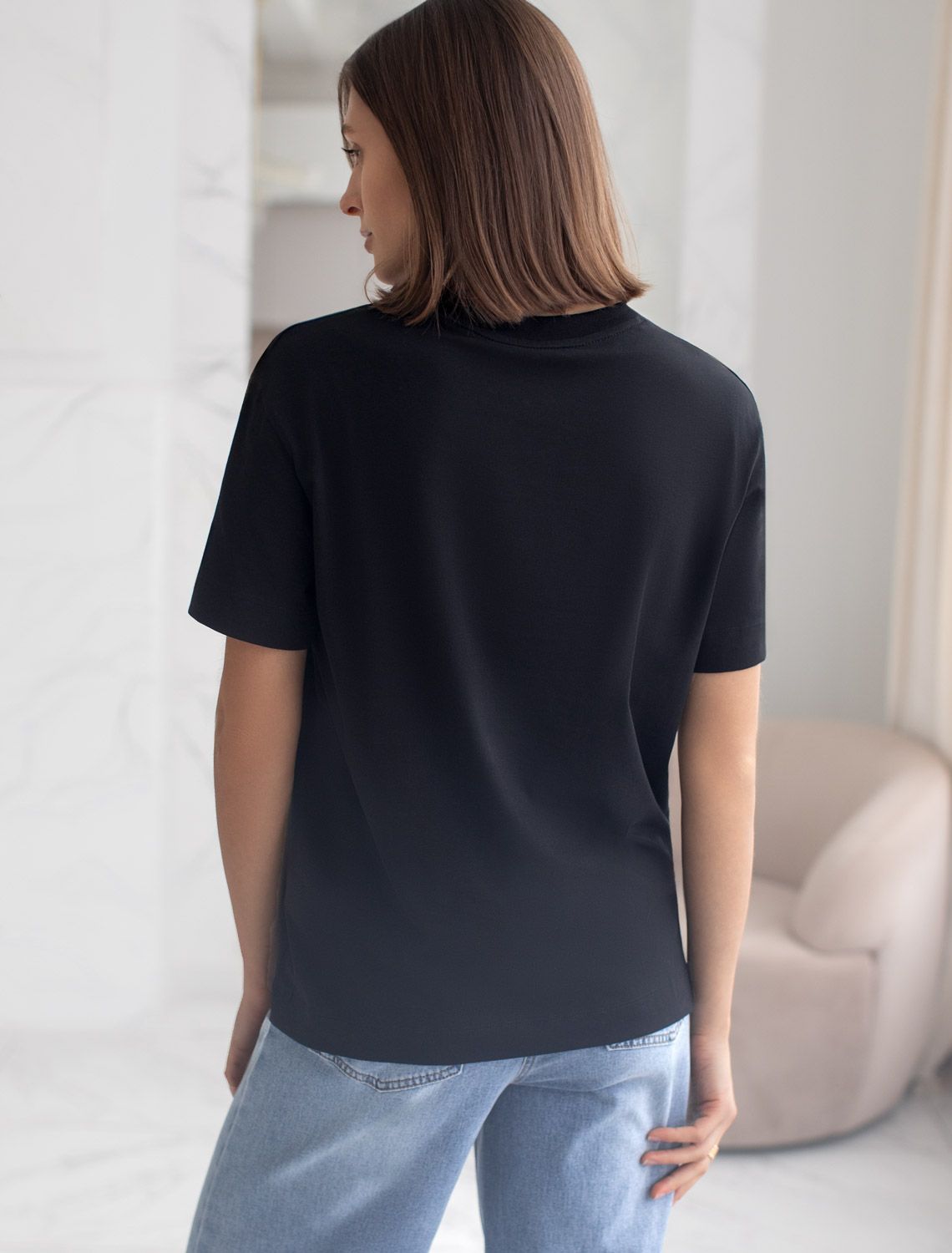 Свободная футболка из премиального хлопка с эластаном