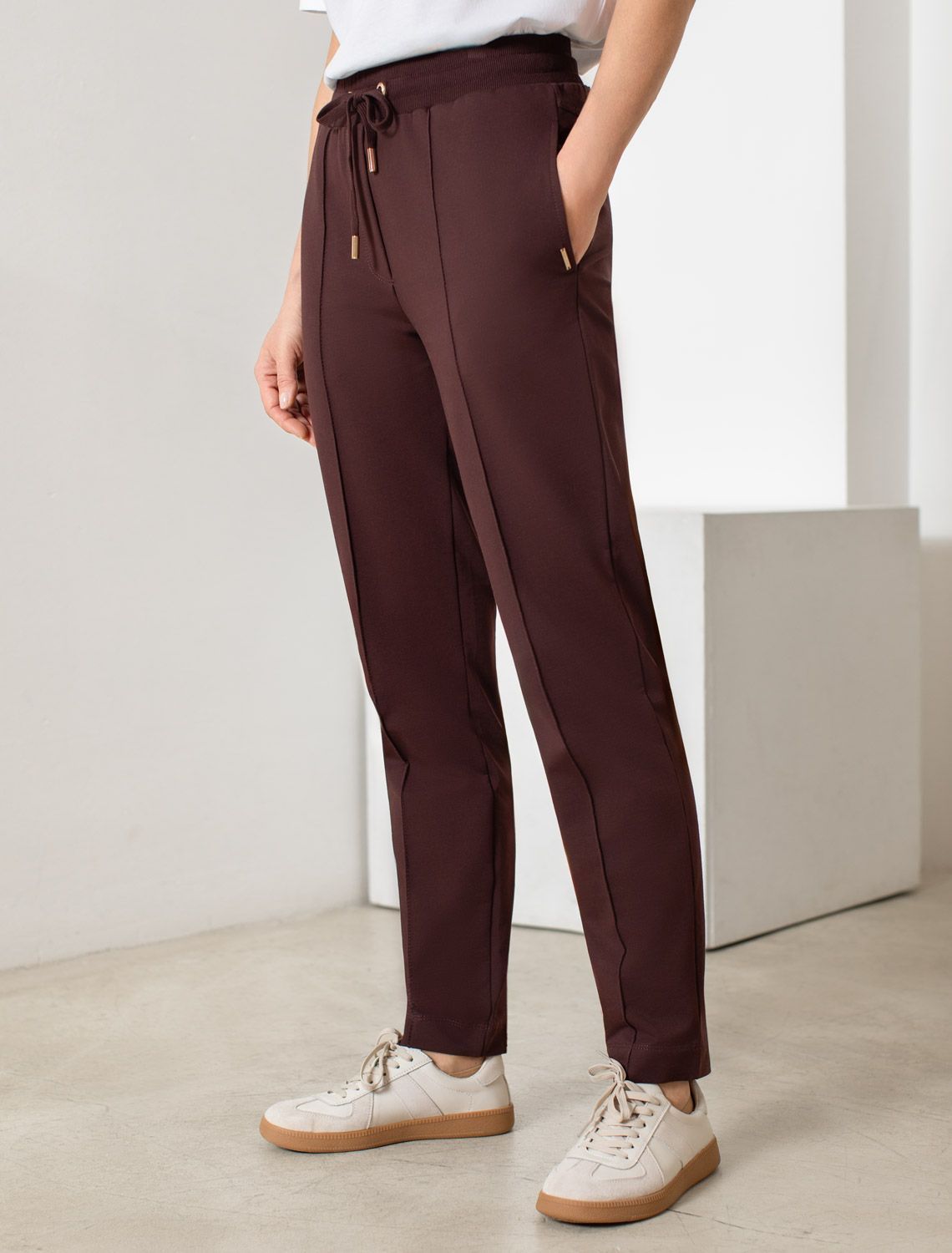 Трикотажные брюки на резинке из футера двухнитки эластичные