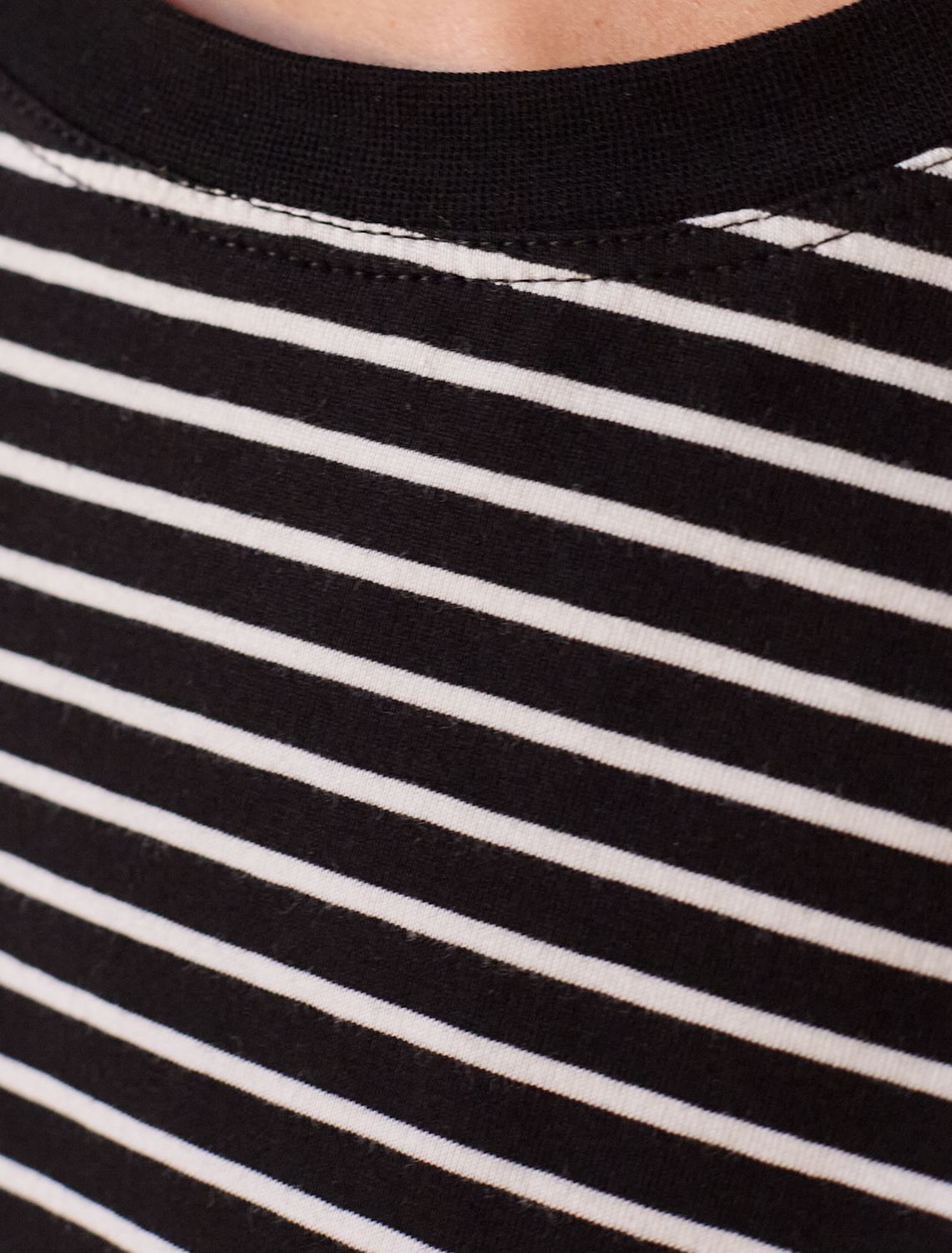 Лонгслив в полоску из премиального хлопка с эластаном