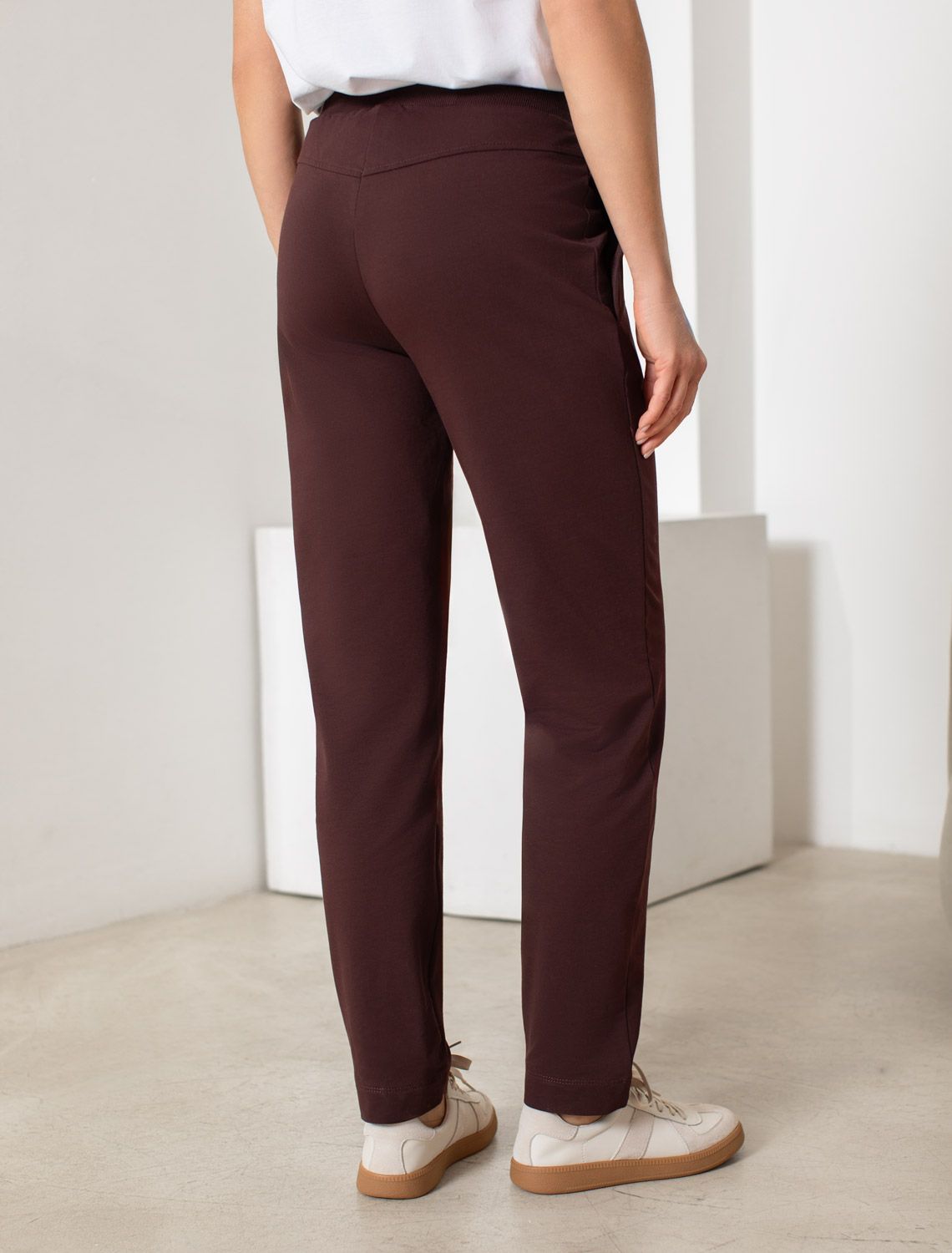 Трикотажные брюки на резинке из футера двухнитки эластичные