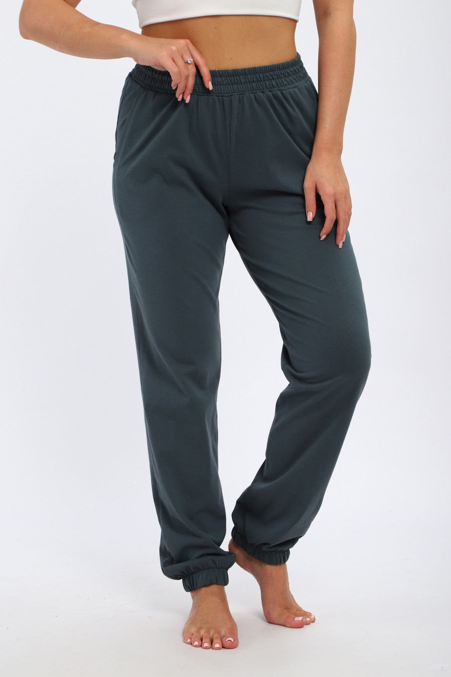 Брюки женские из кулирки на резинке серый