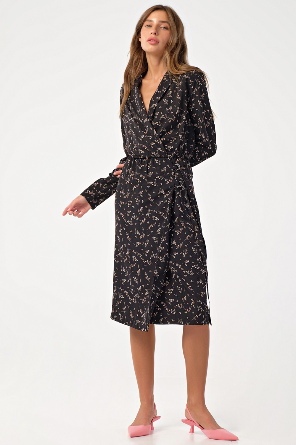 ст. цена2379руб.! Платье миди с запахом черное