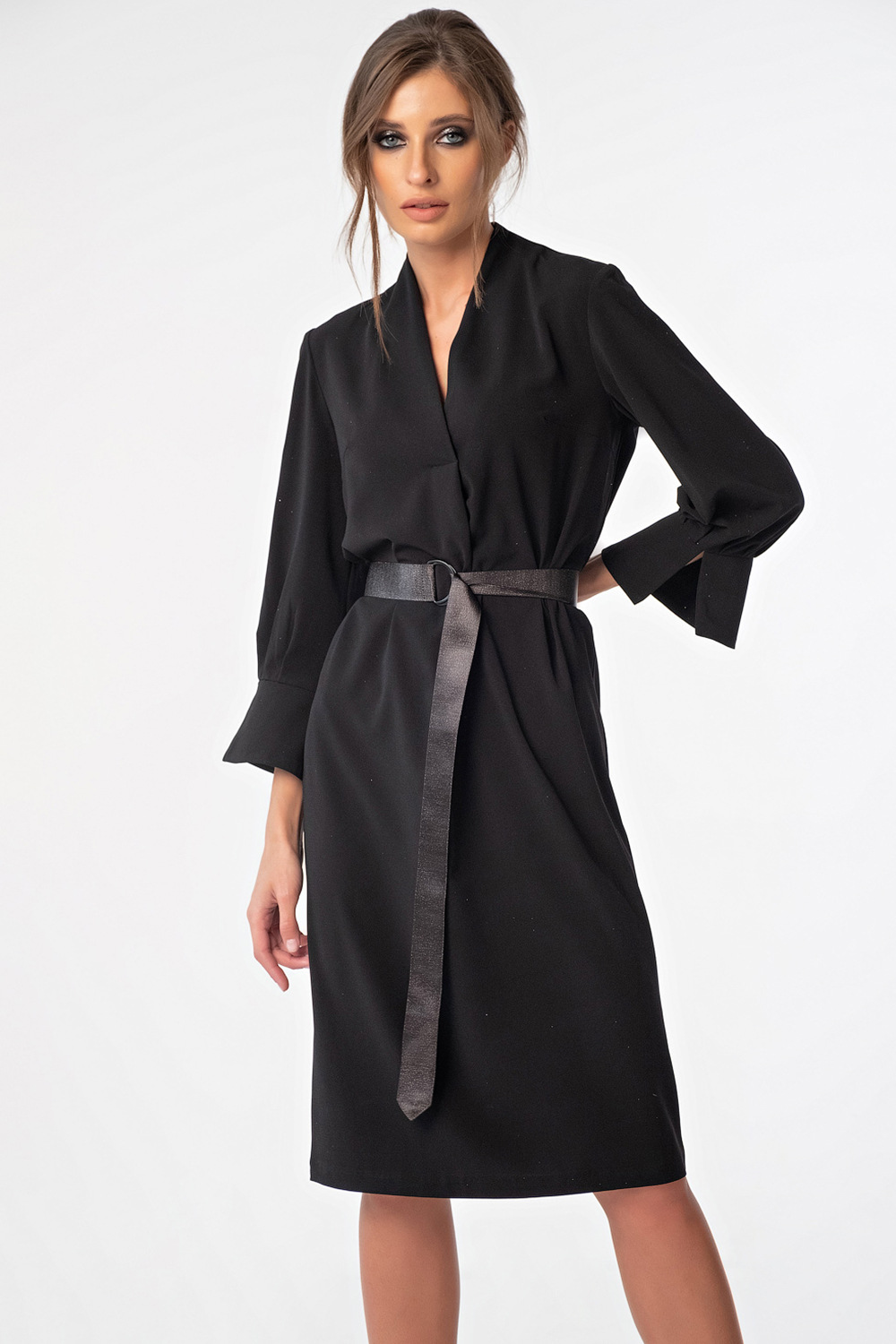 ст. цена2618руб.! Платье повседневное прямое с v-вырезом черное