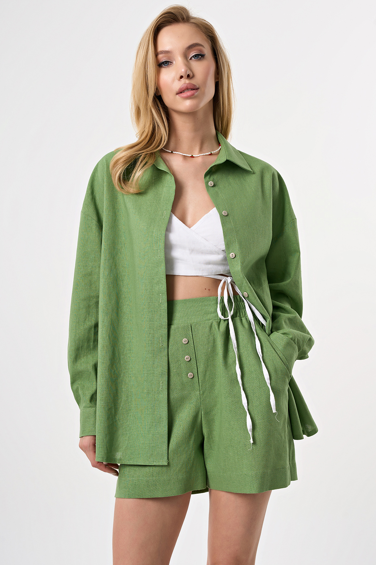 ст. цена2747руб.! Рубашка льняная с фигурной линией низа салатовая