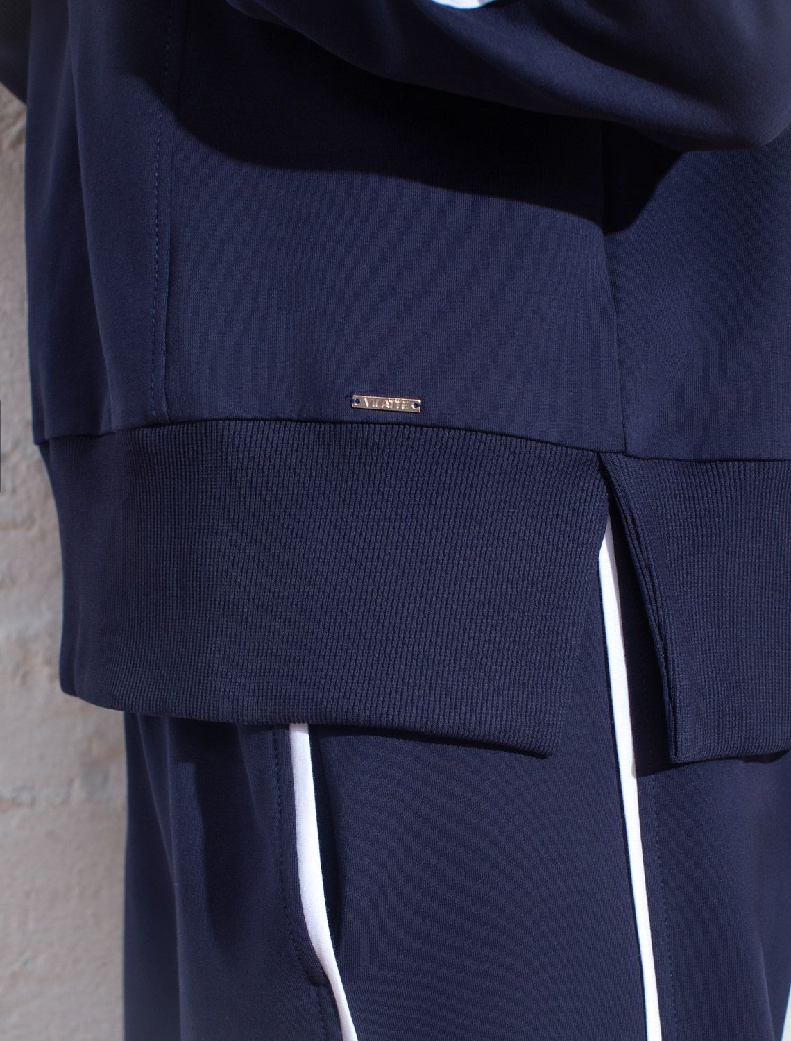 Джемпер D49.086 т.синий_vilatte