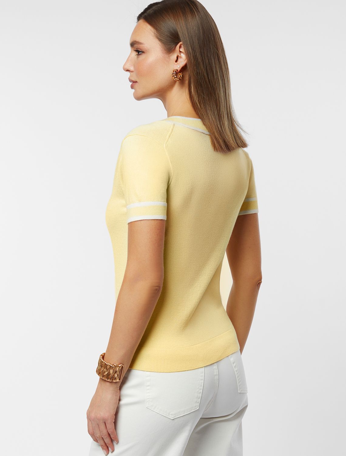 Ст.цена 1890р Джемпер тонкой вязки из вискозы D39.344 банановый