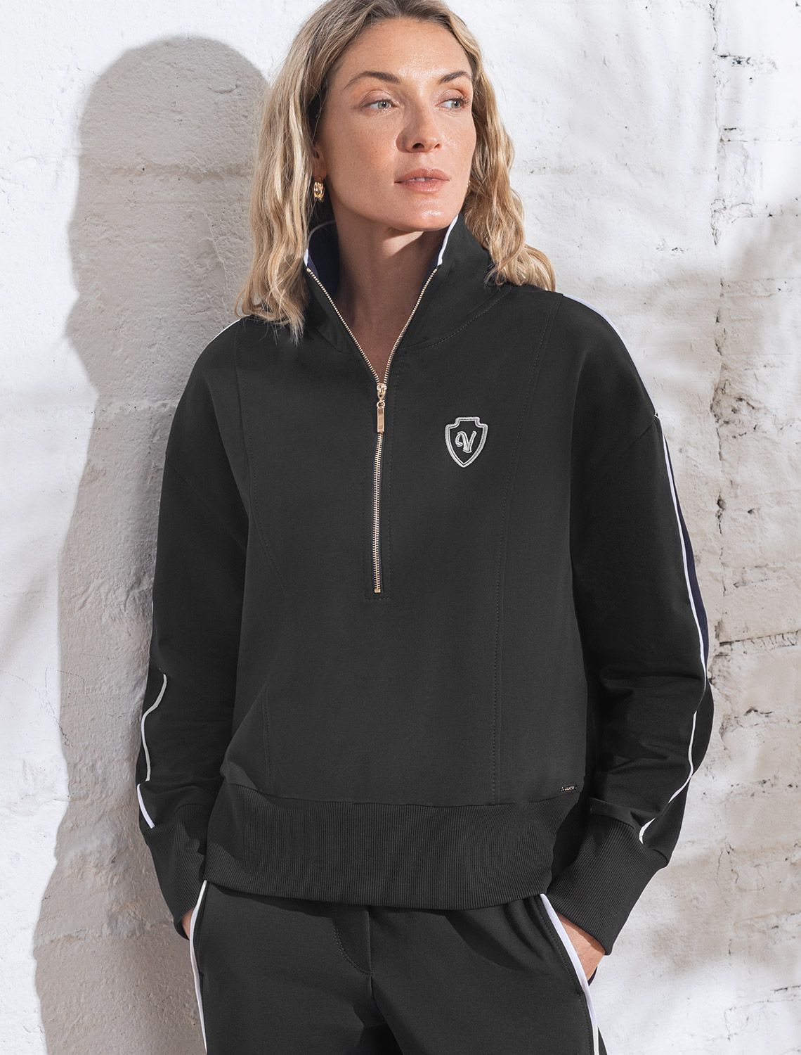 Джемпер D49.086 черный_vilatte