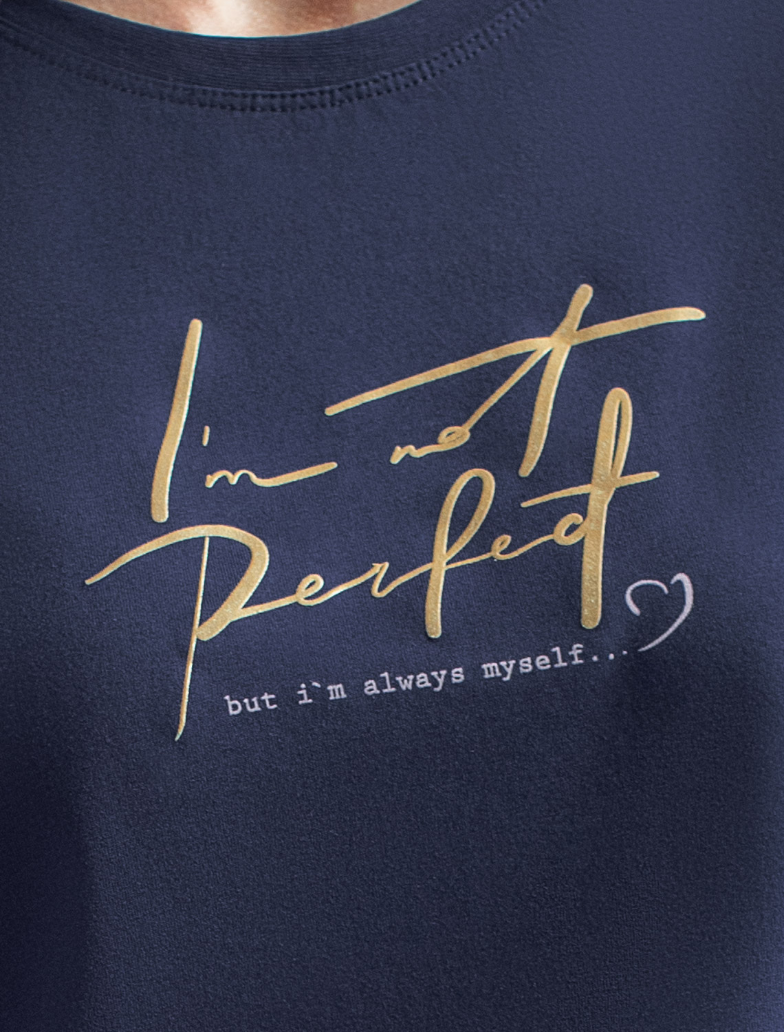 Ст.цена 1340р Футболка из 100% хлопка с авторским принтом. D49.092 т.синий_perfect