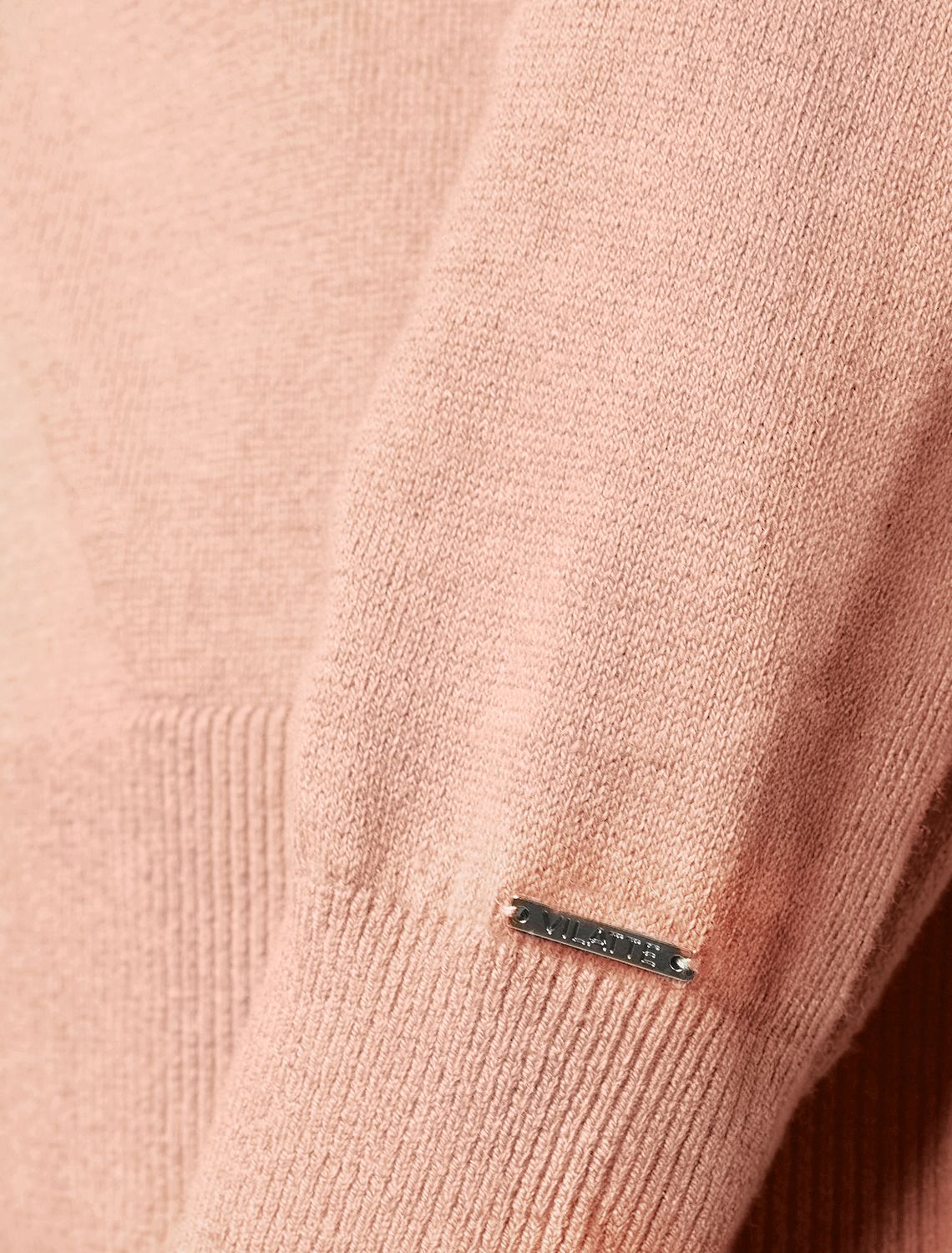 Ст.цена 2150р Джемпер тонкой вязки из хлопка с кашемиром D39.350 персиковый