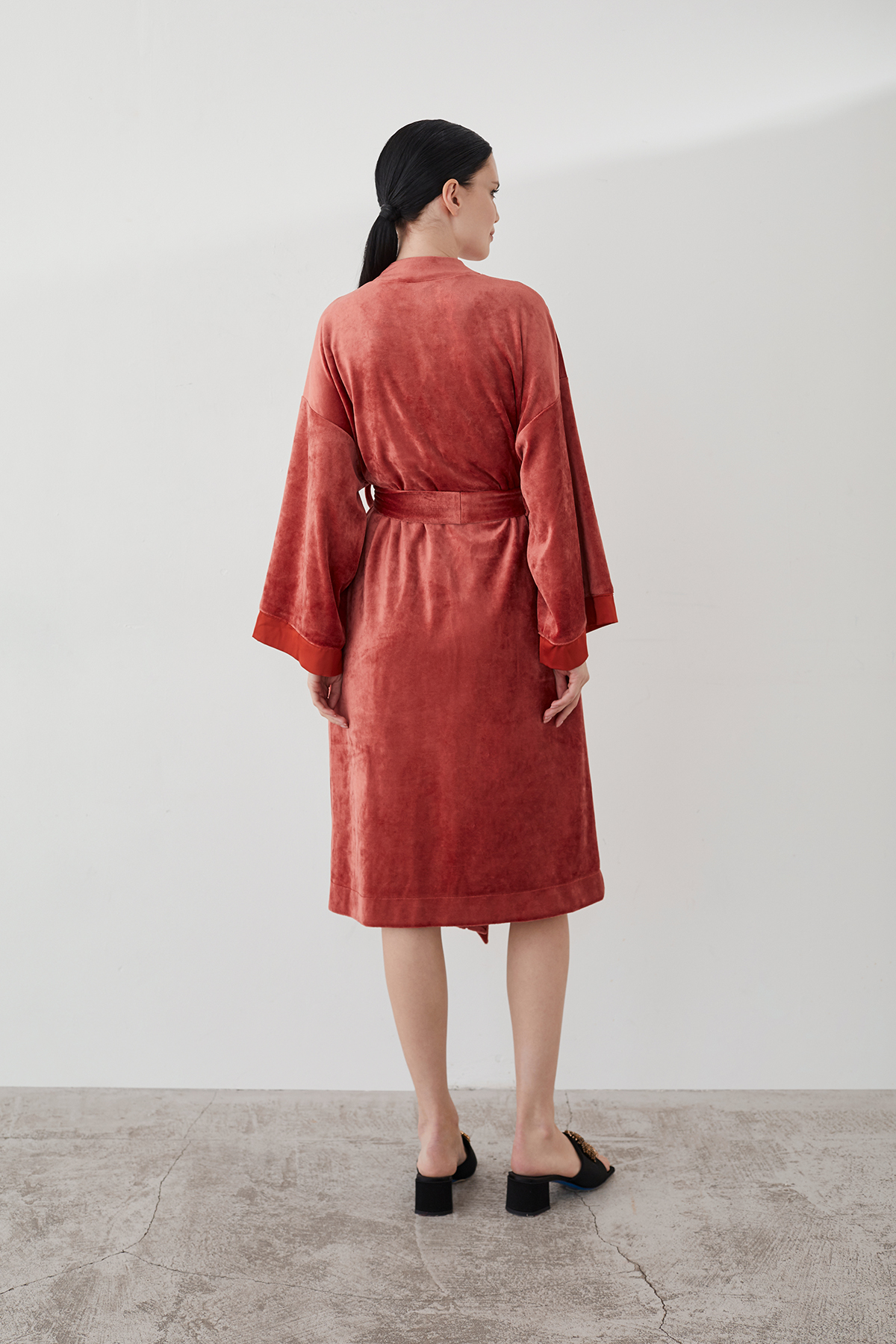 ОБЫЧНАЯ ЦЕНА 7450руб. 20467-2 Халат женский - WINTER 2023-2024 (20467-2)