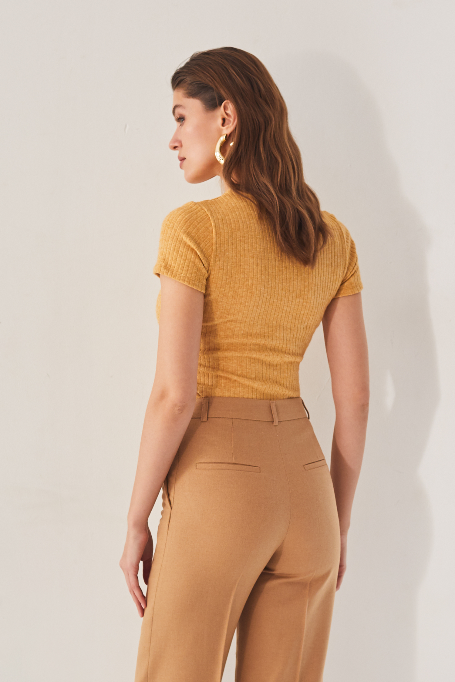 ОБЫЧНАЯ ЦЕНА 1920руб. 51989-1 Футболка женская - WINTER 2021-2022 (51989-1)