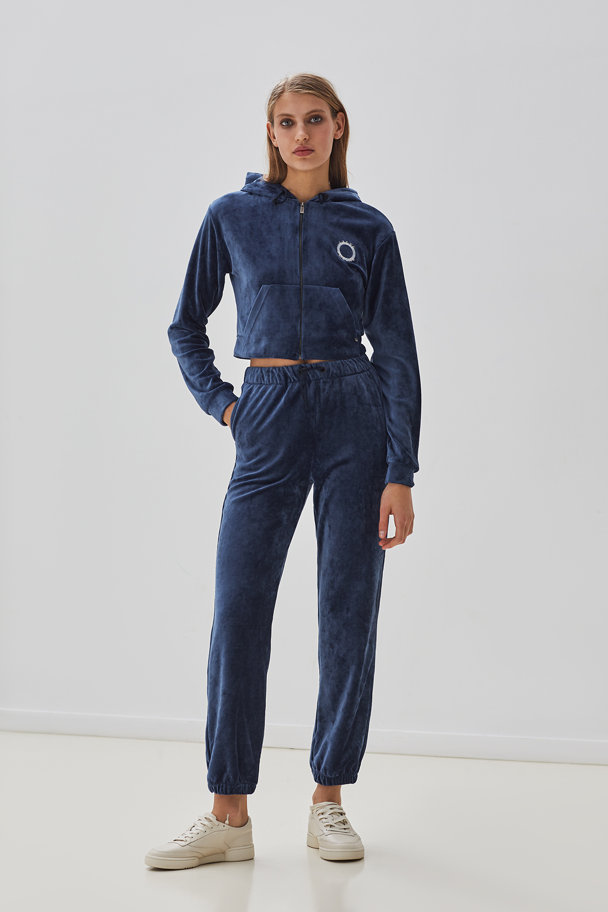 ОБЫЧНАЯ ЦЕНА 3540руб. 20424-1 Толстовка женская - WINTER 2021-2022 (20424-1)