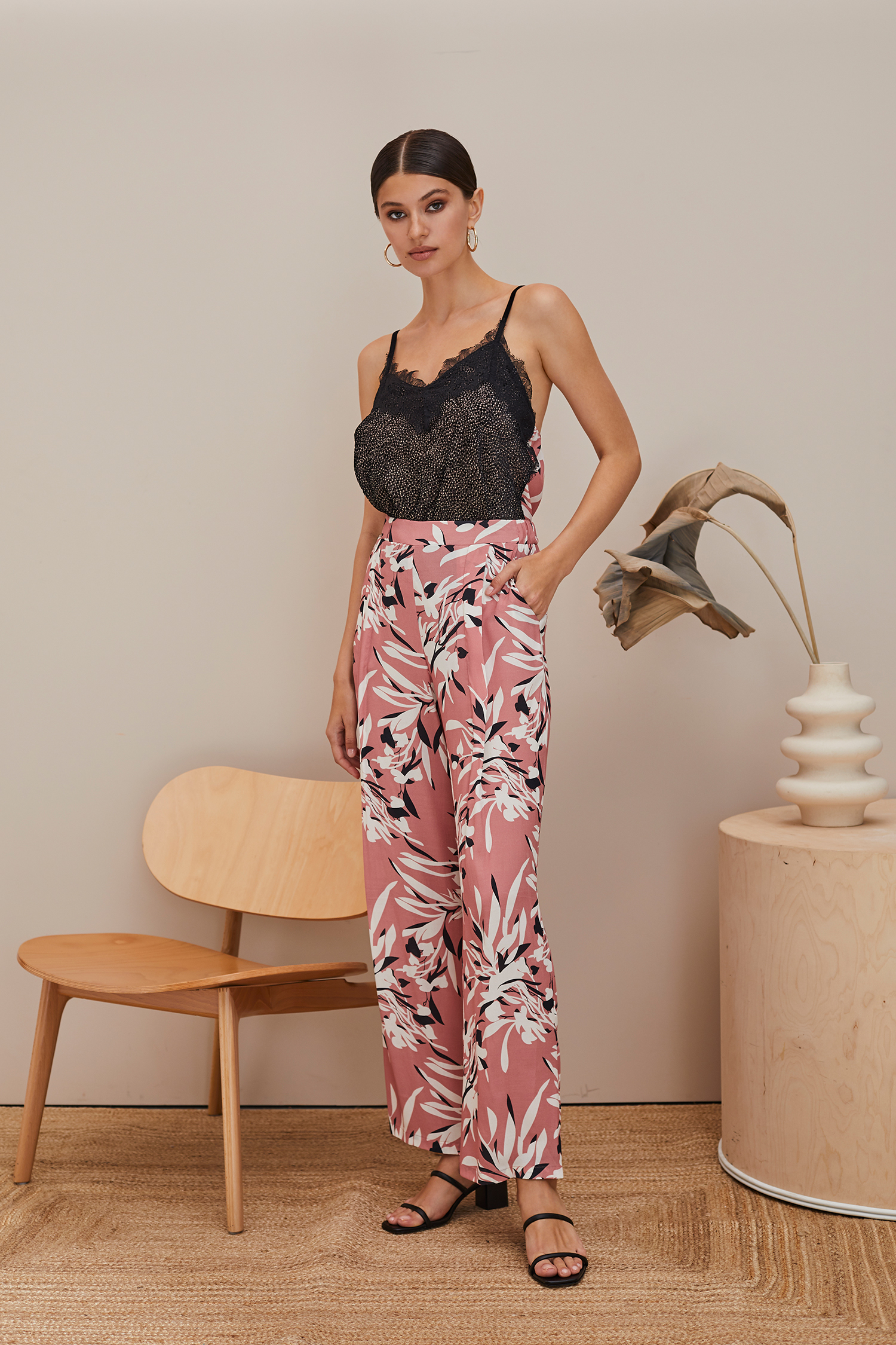 ОБЫЧНАЯ ЦЕНА 1930руб. 61695-2 Топ женский - SUMMER 2021 (61695-2)