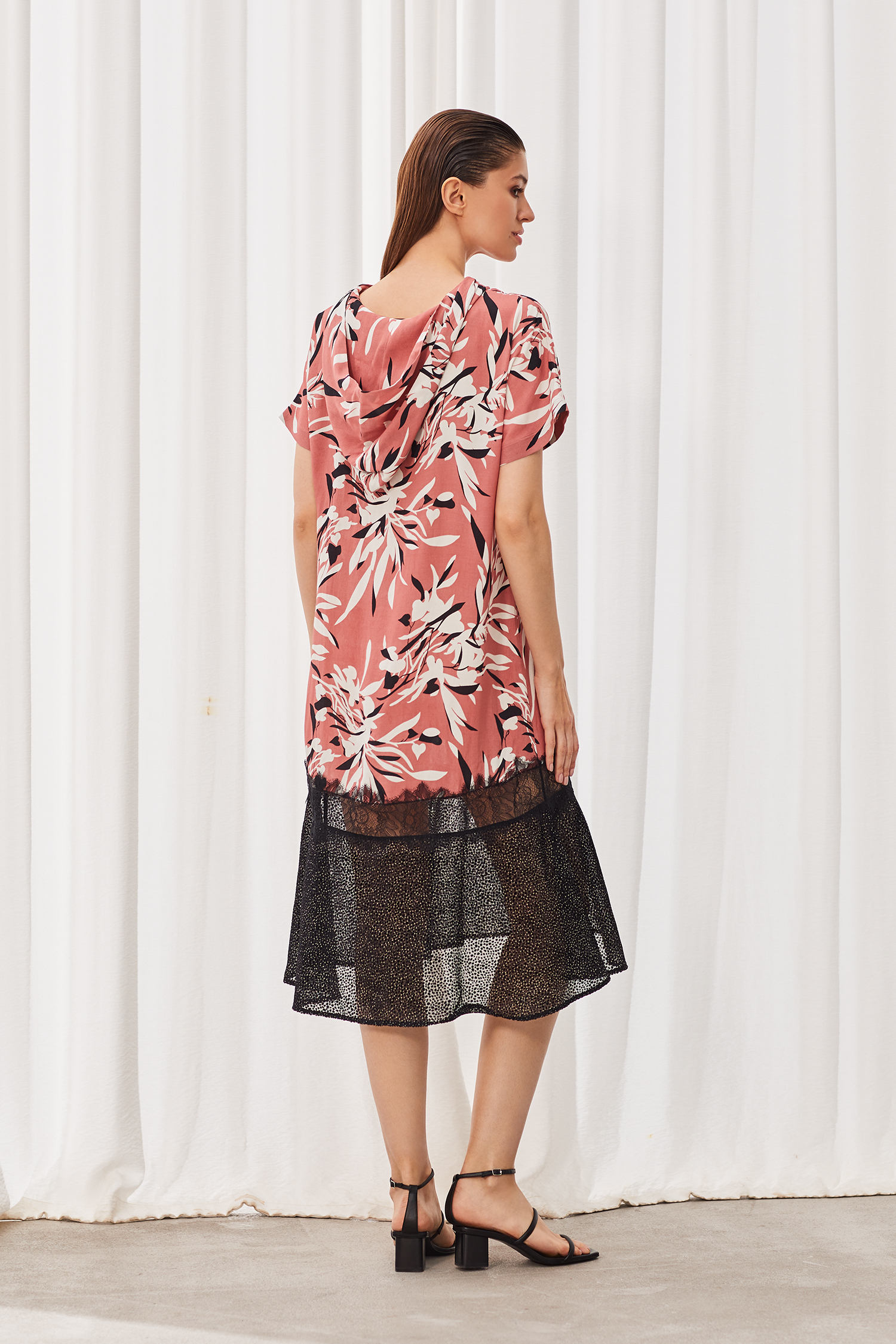 ОБЫЧНАЯ ЦЕНА 4150руб. 61693-2 Платье женское - SUMMER 2021 (61693-2)