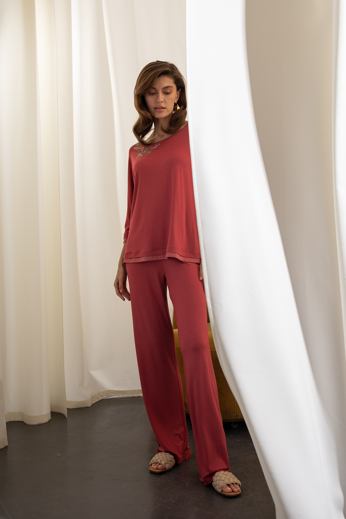 ОБЫЧНАЯ ЦЕНА 9730руб. 52035-1 Пижама с брюками женская - WINTER 2023-2024 (52035-1)