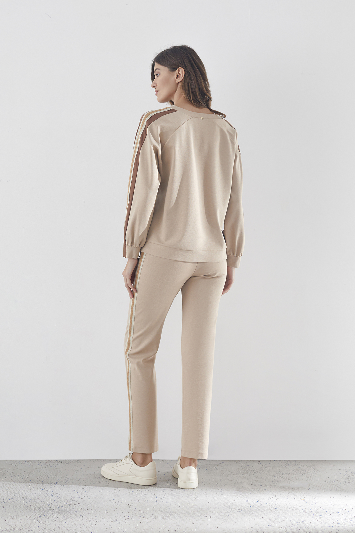 ОБЫЧНАЯ ЦЕНА 6790руб. 30502-2 Джемпер женский WINTER 2023-2024 (30502-2)