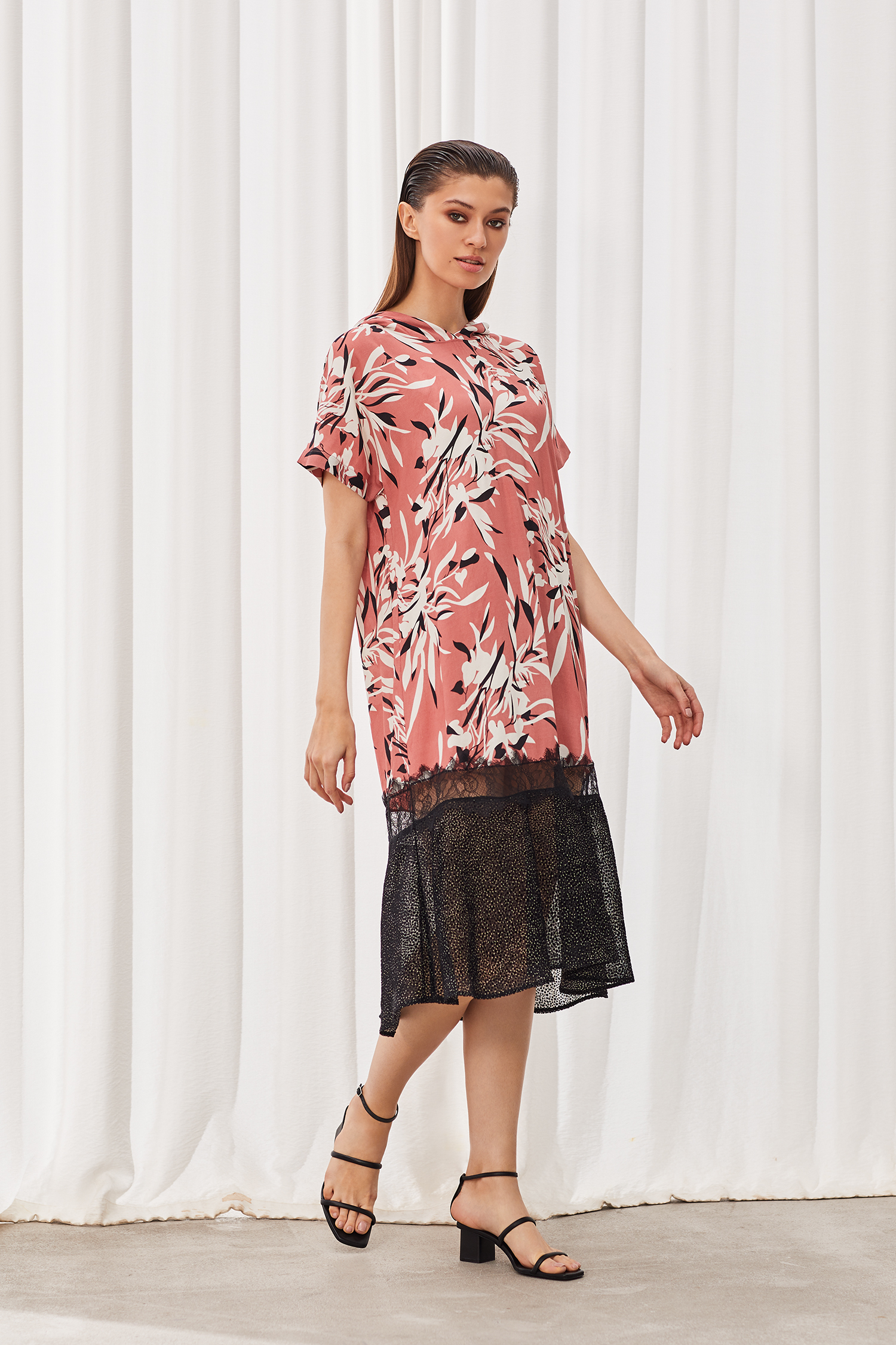 ОБЫЧНАЯ ЦЕНА 4150руб. 61693-2 Платье женское - SUMMER 2021 (61693-2)