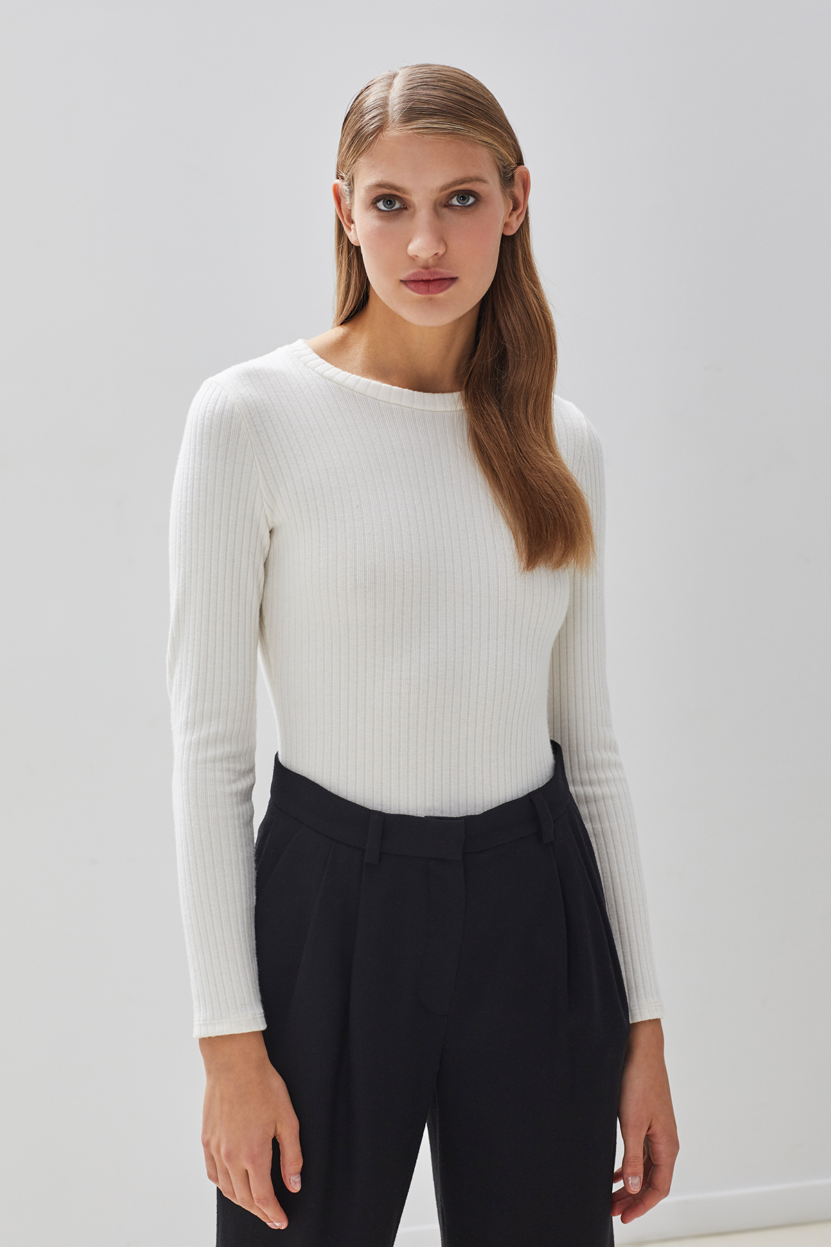 ОБЫЧНАЯ ЦЕНА 2390руб. 51991-2 Лонгслив женский - WINTER 2021-2022 (51991-2)